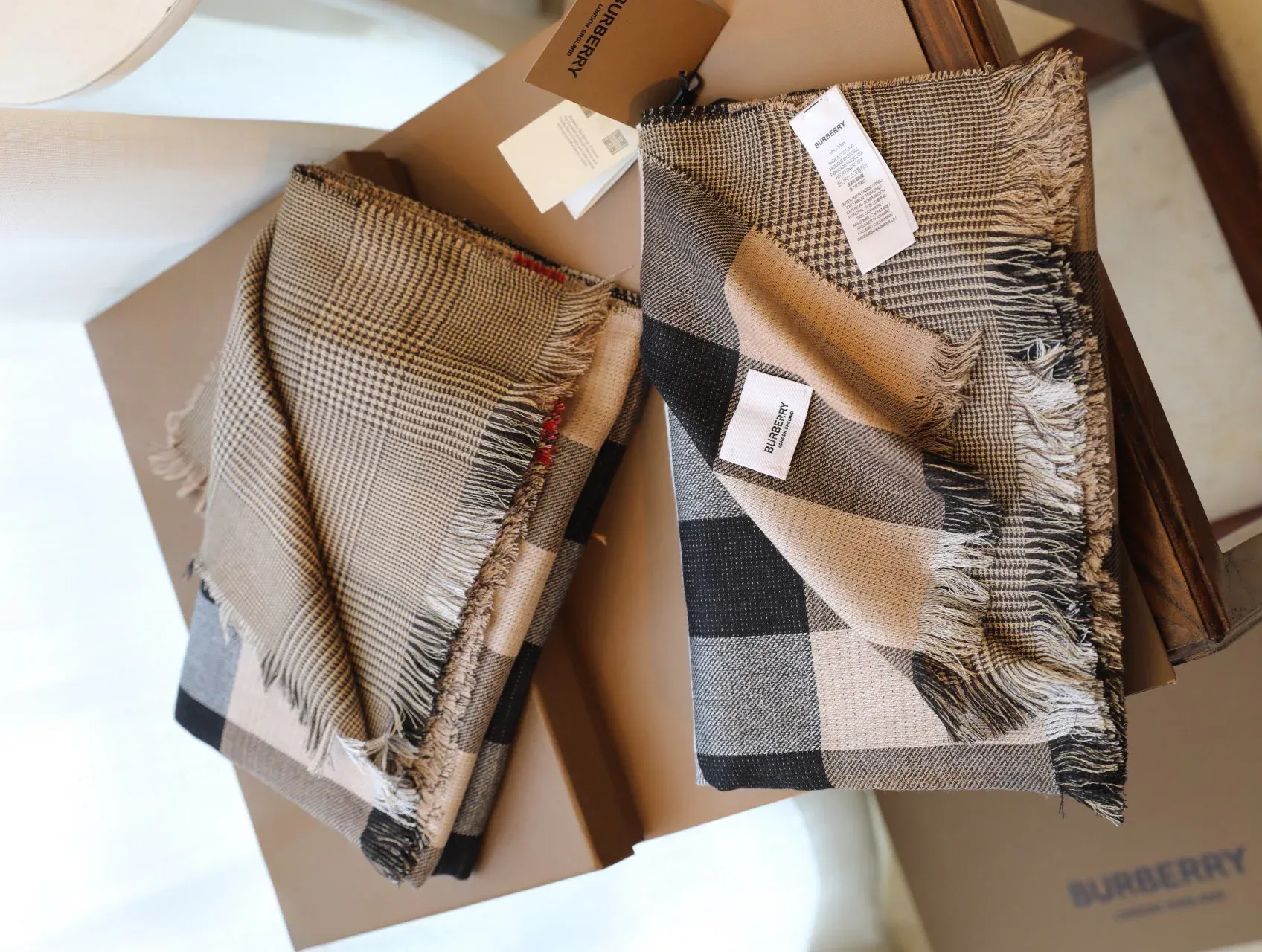 Шарфы Burberry 3211