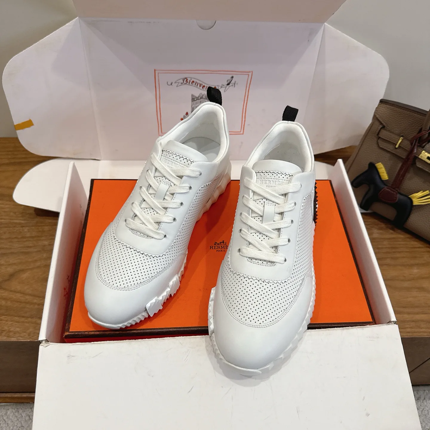 Кроссовки Женские Hermes 11336540