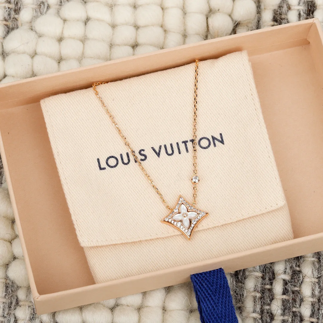 Бижутерия Louis Vuitton 17798991
