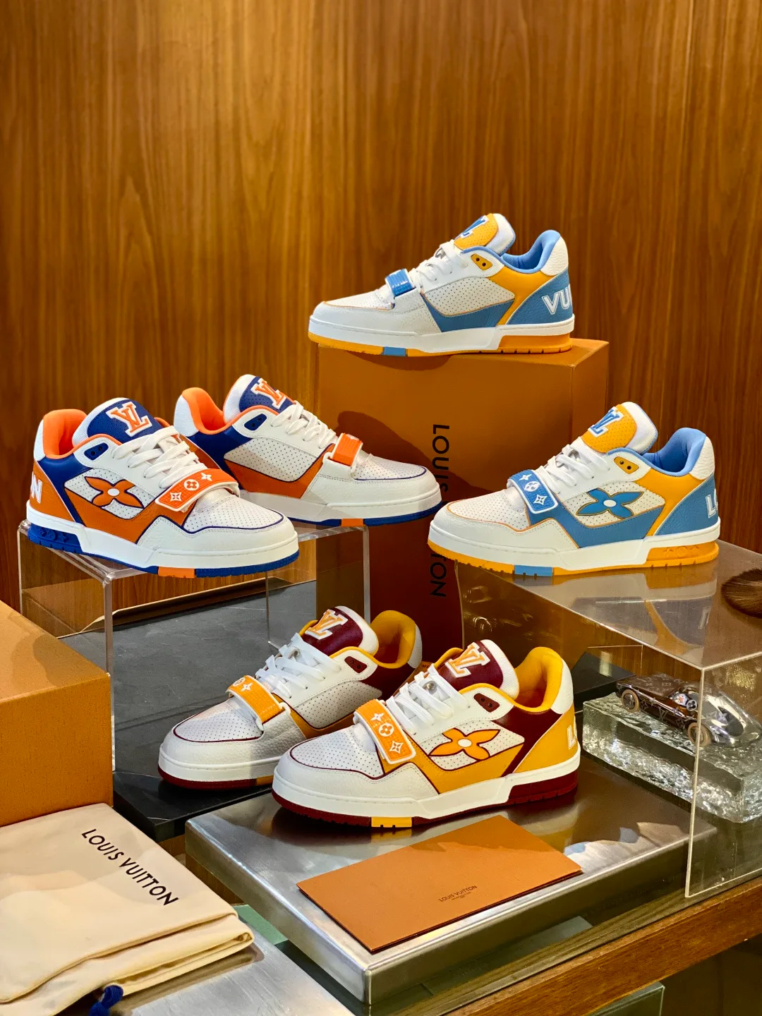 Кроссовки Женские Louis Vuitton 357278