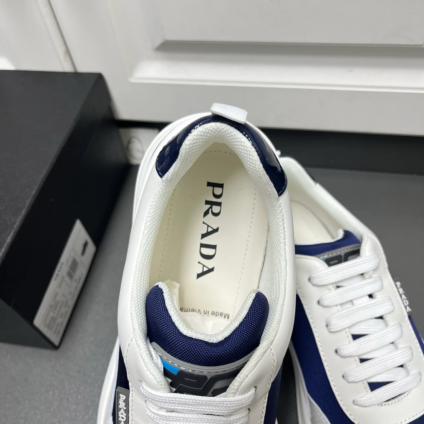 Кроссовки Мужские Prada 13569573