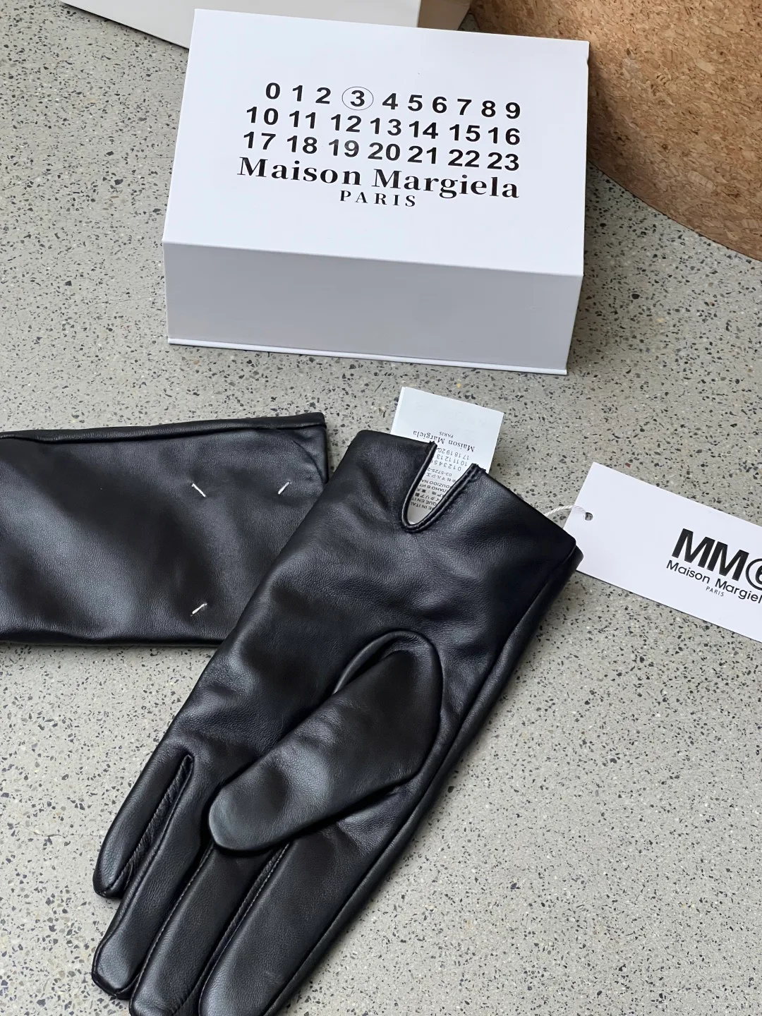 Перчатки Maison Margiela 602808