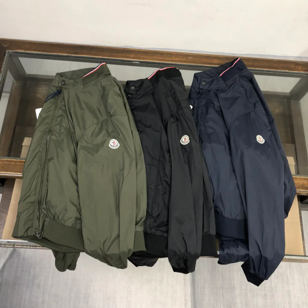 Куртки И Пуховики Женские Moncler 9906953