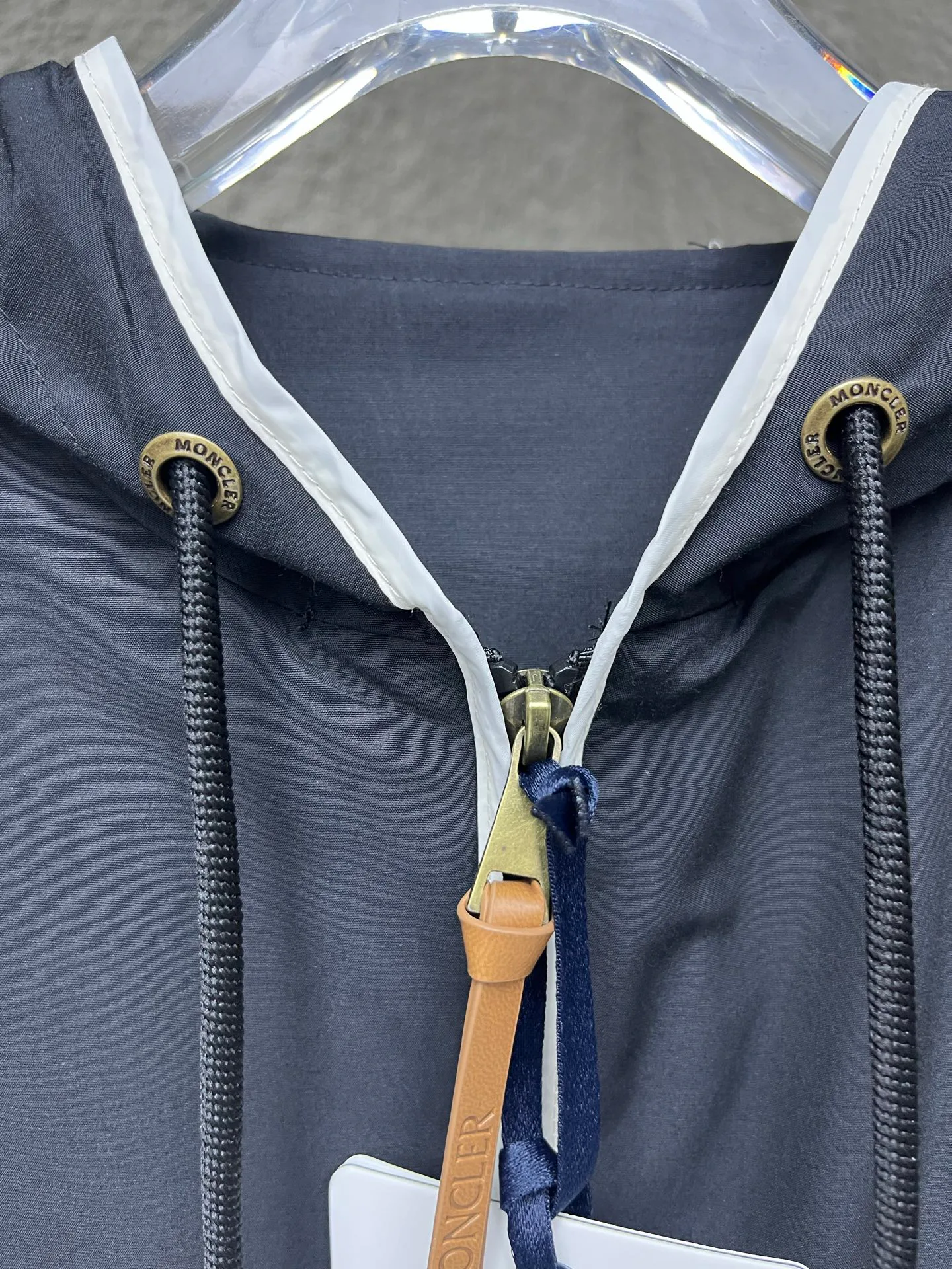 Куртки И Пуховики Женские Moncler 14179711