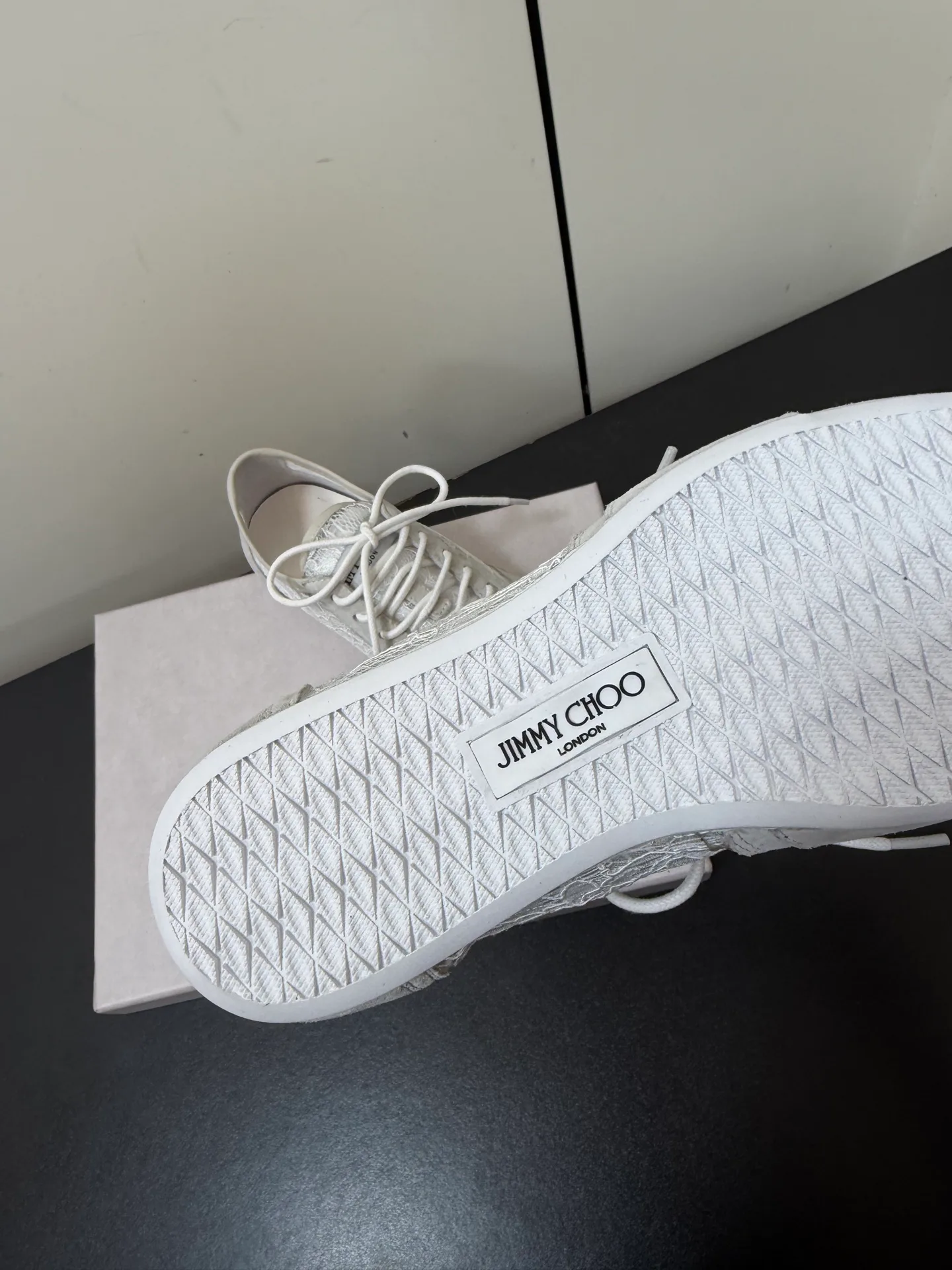 Кроссовки Женские Jimmy Choo 10454115