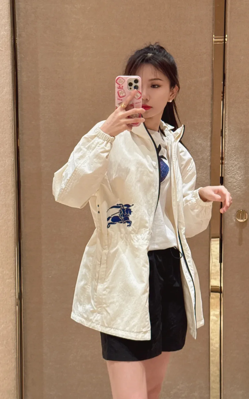 Куртки И Пуховики Женские Burberry 28887