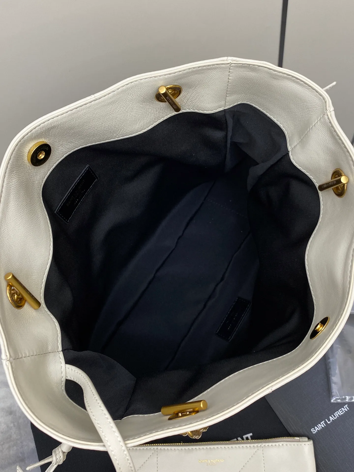 Классические Сумки Женские Saint Laurent 11886282