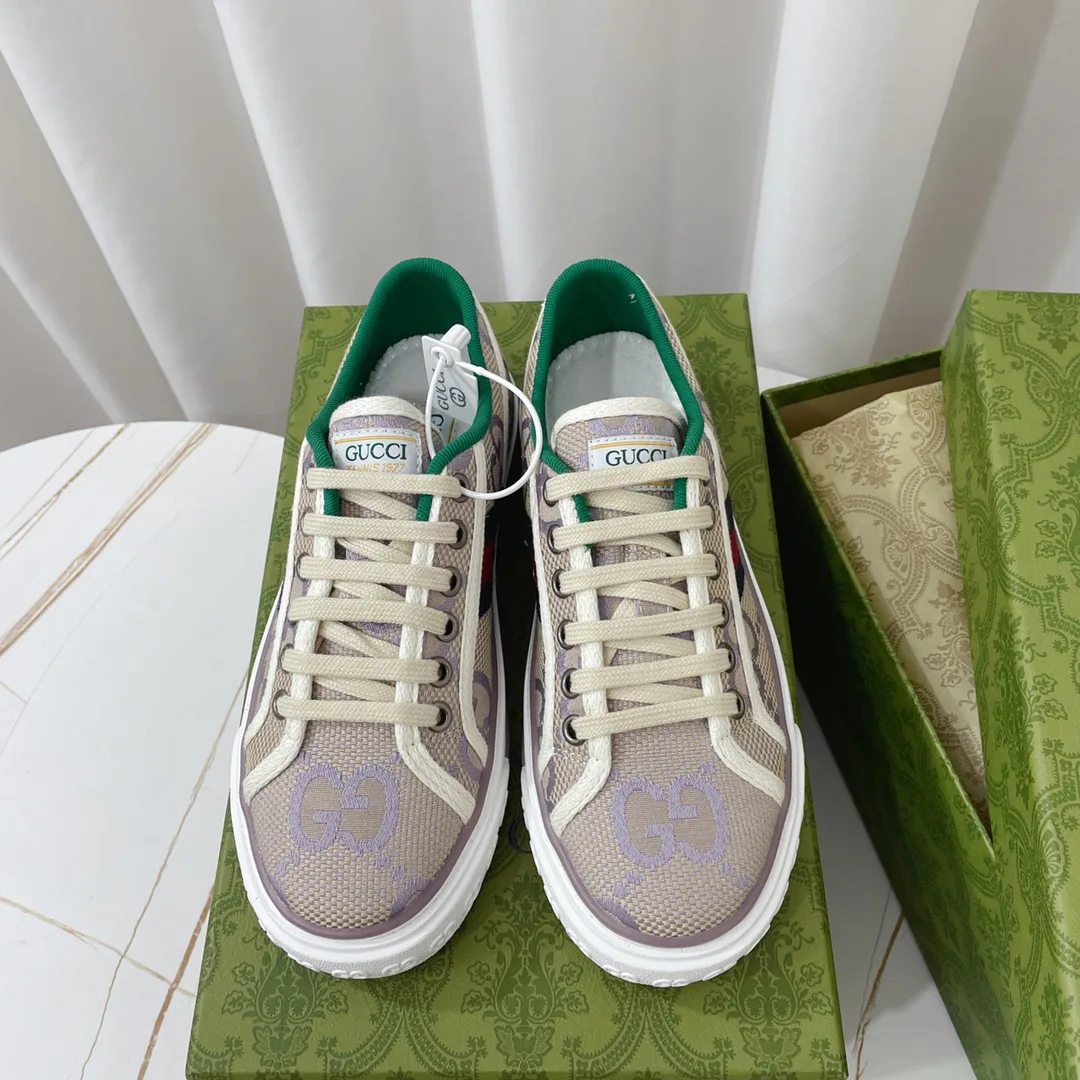 Кроссовки Женские Gucci 19691209