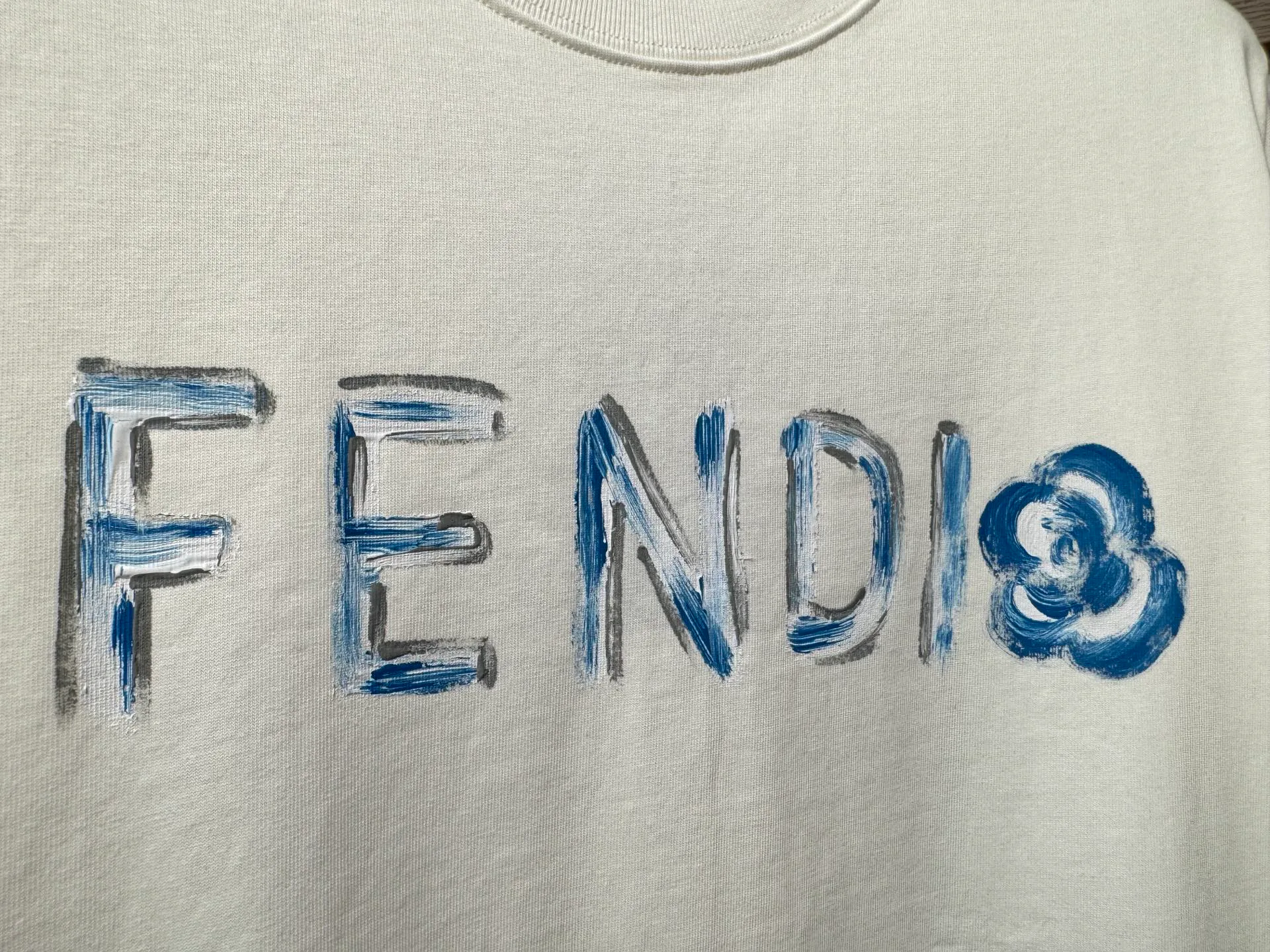 Футболки Женские Prada 11270593