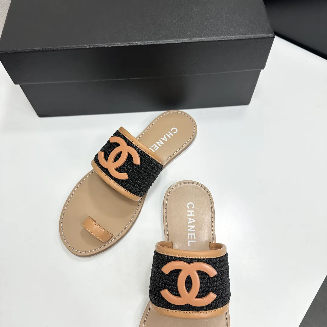 Шлепанцы Женские Chanel 11738528