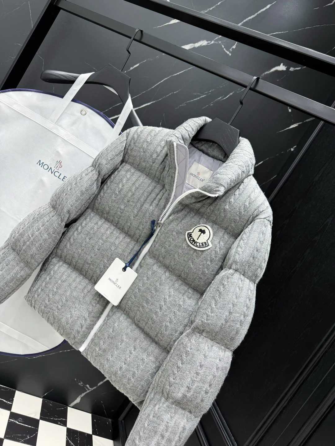 Куртки И Пуховики Мужские Moncler 1211855