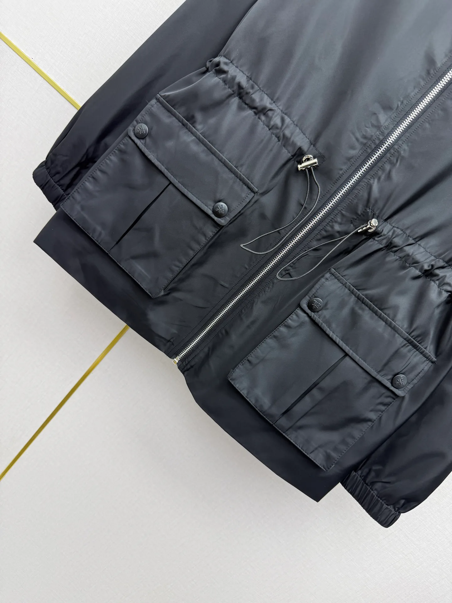 Куртки И Пуховики Женские Prada 17953149
