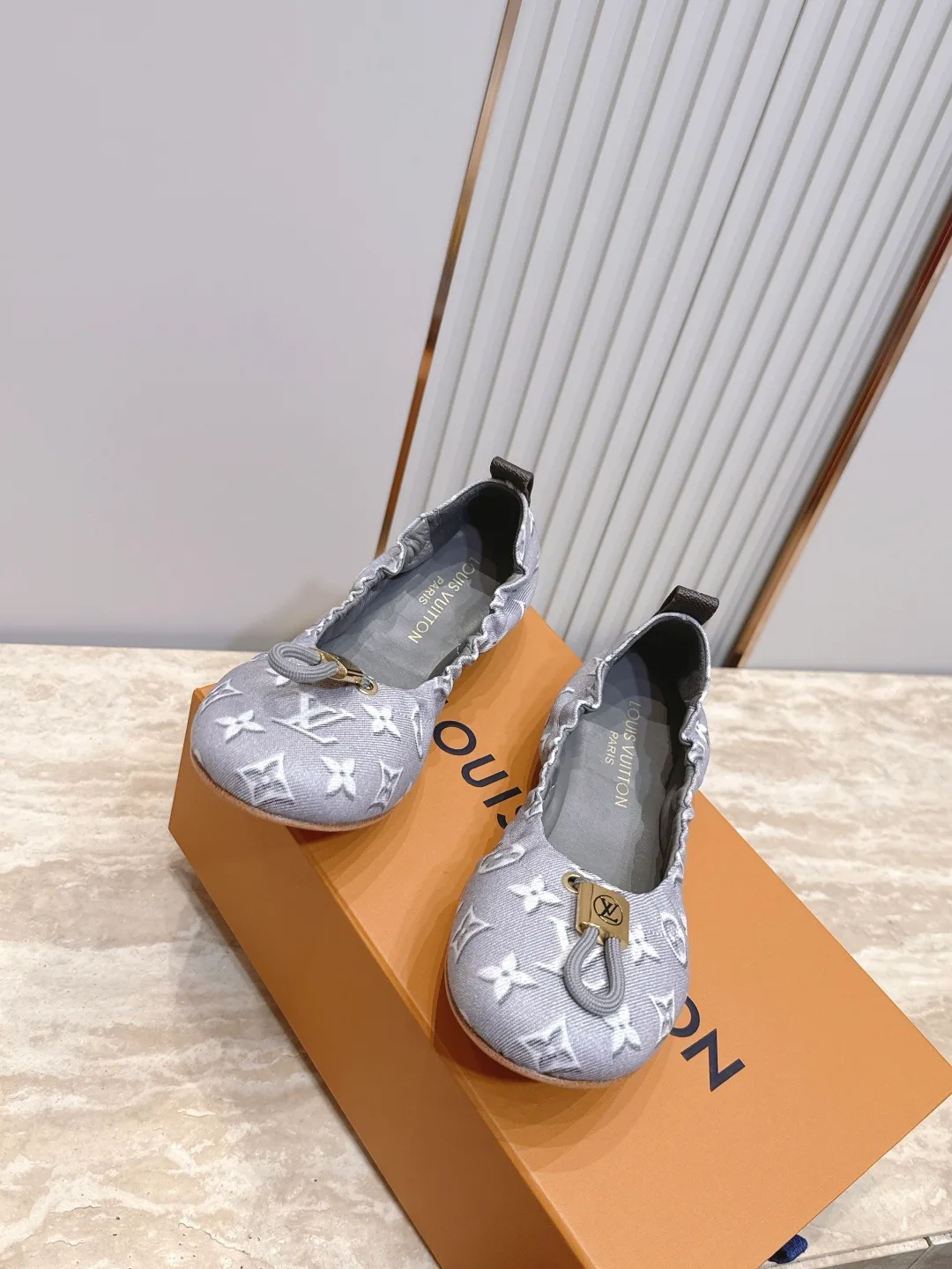 Балетки Женские Louis Vuitton 17178357