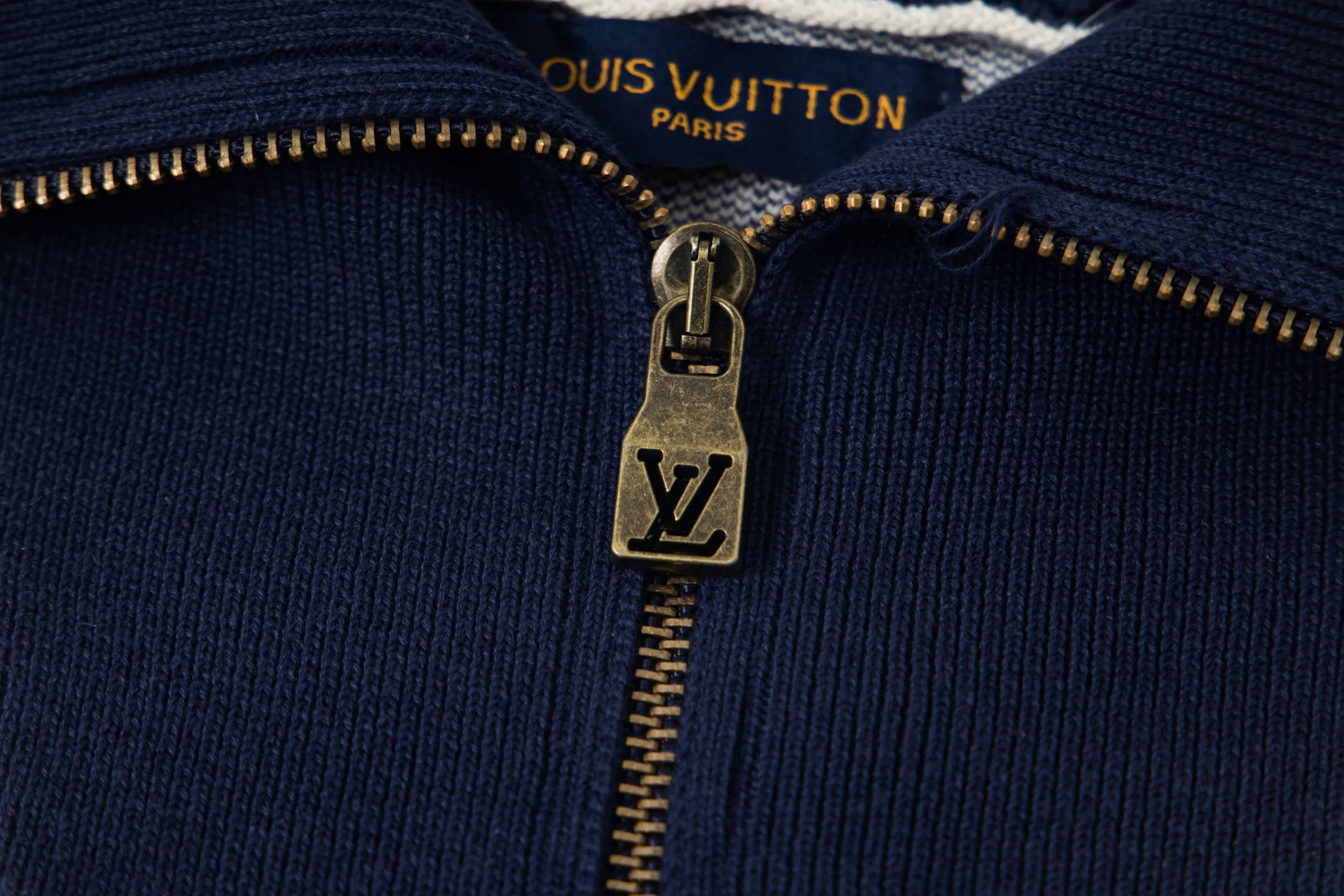 Куртки И Пуховики Мужские Louis Vuitton 3324169