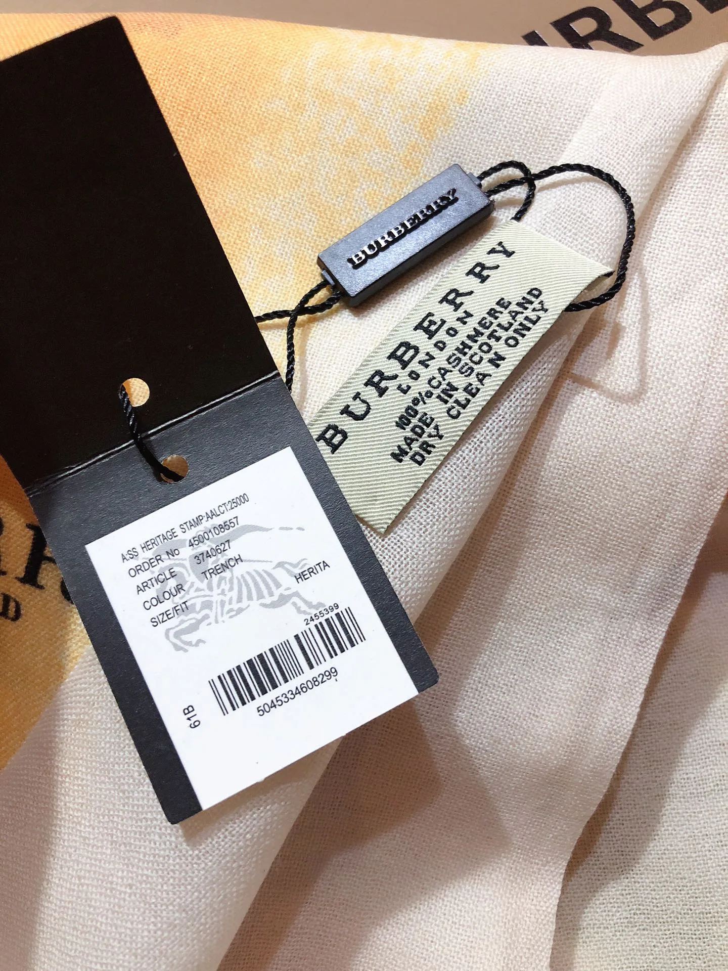 Шарфы Burberry 1780854