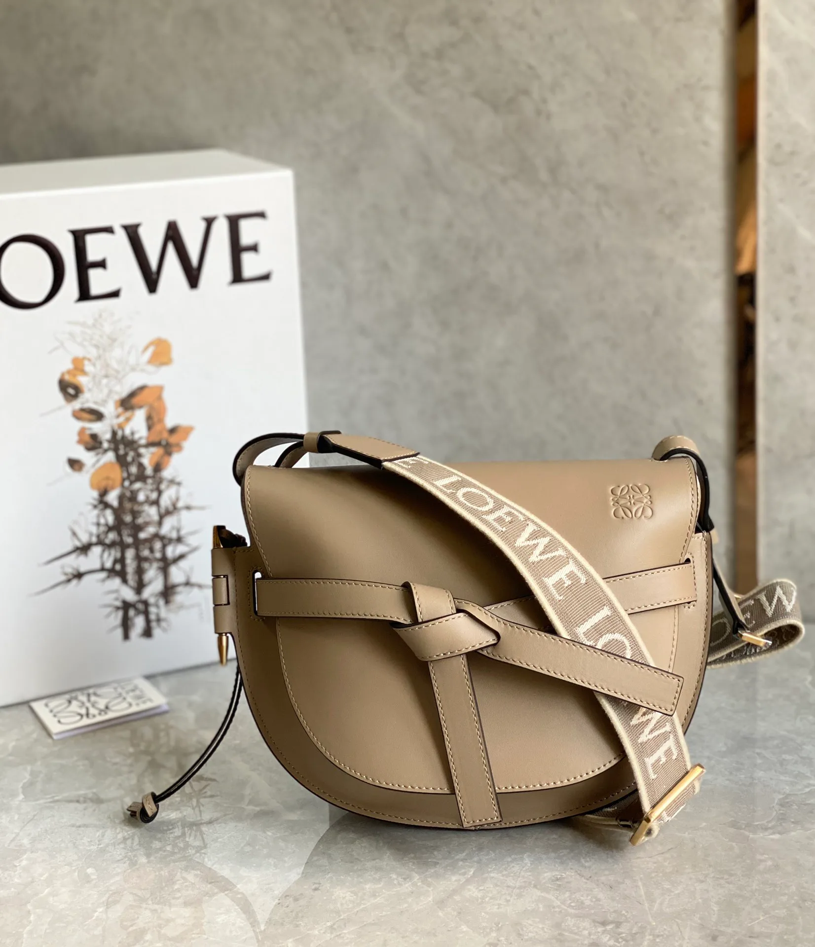 Сумки На Ремне Женские Loewe 11402891