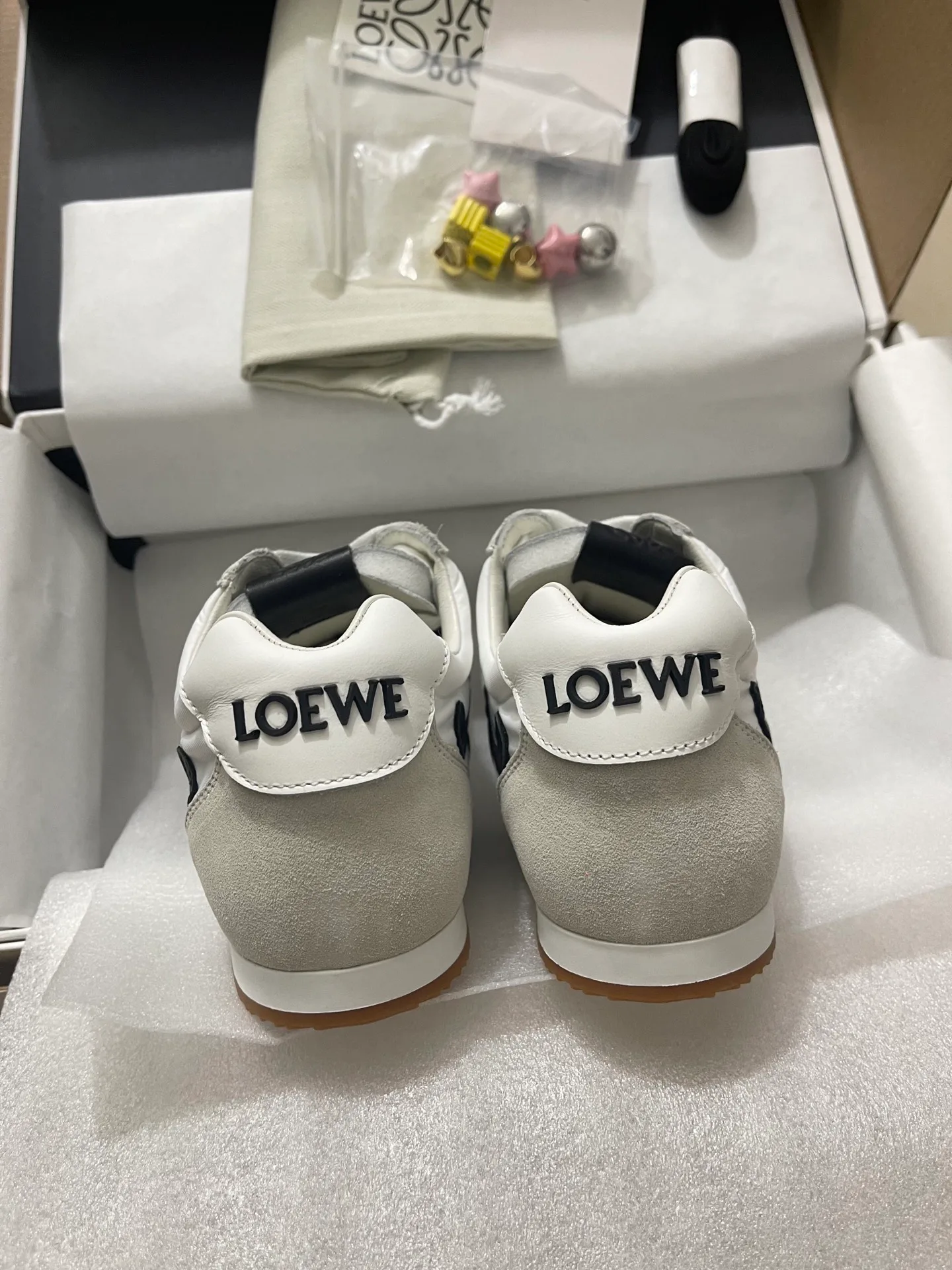 Кроссовки Женские Loewe 15320