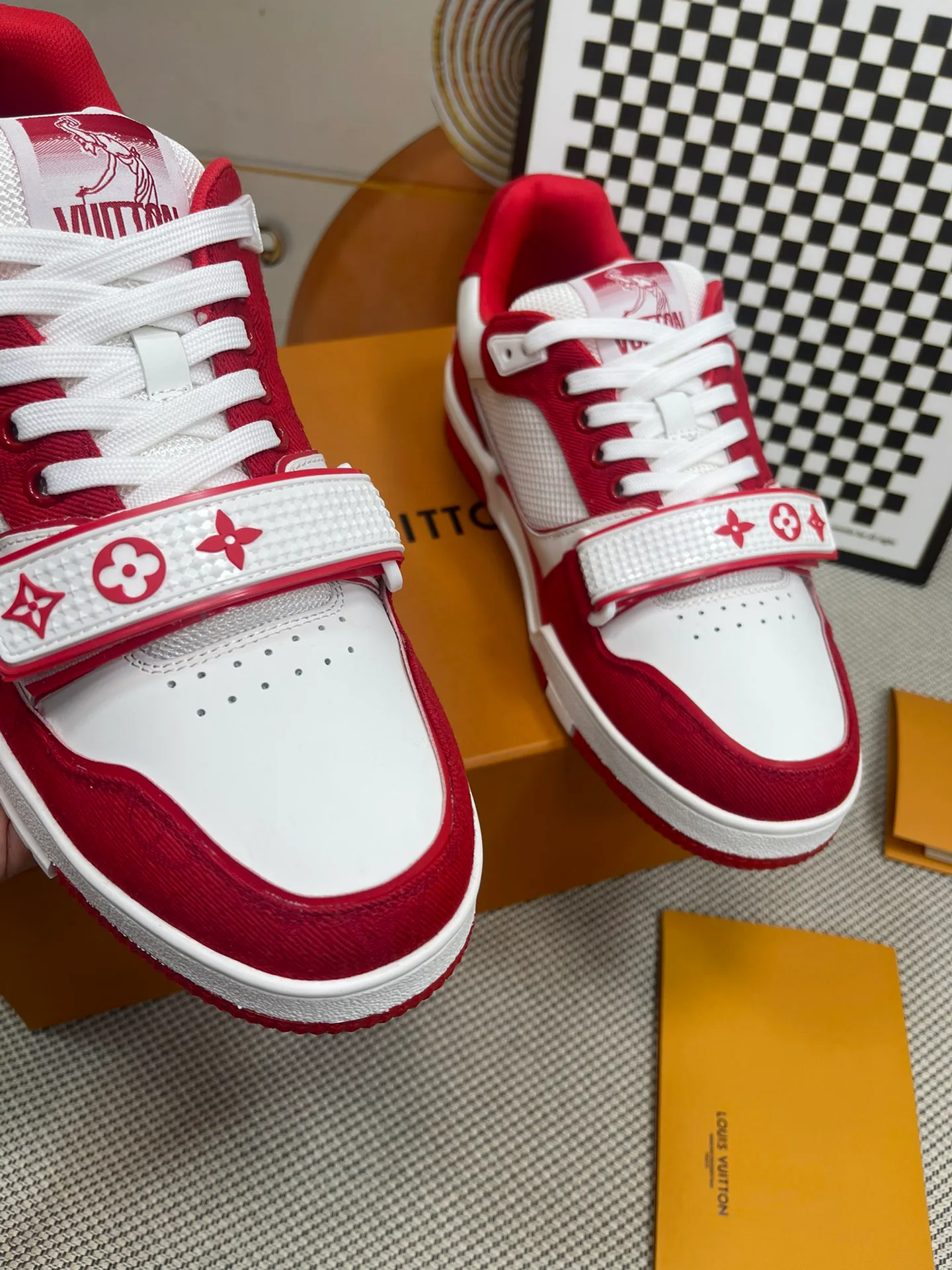 Кроссовки Женские Louis Vuitton 155234