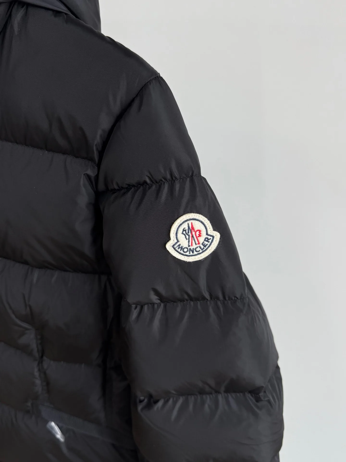 Куртки И Пуховики Женские Moncler 17328482