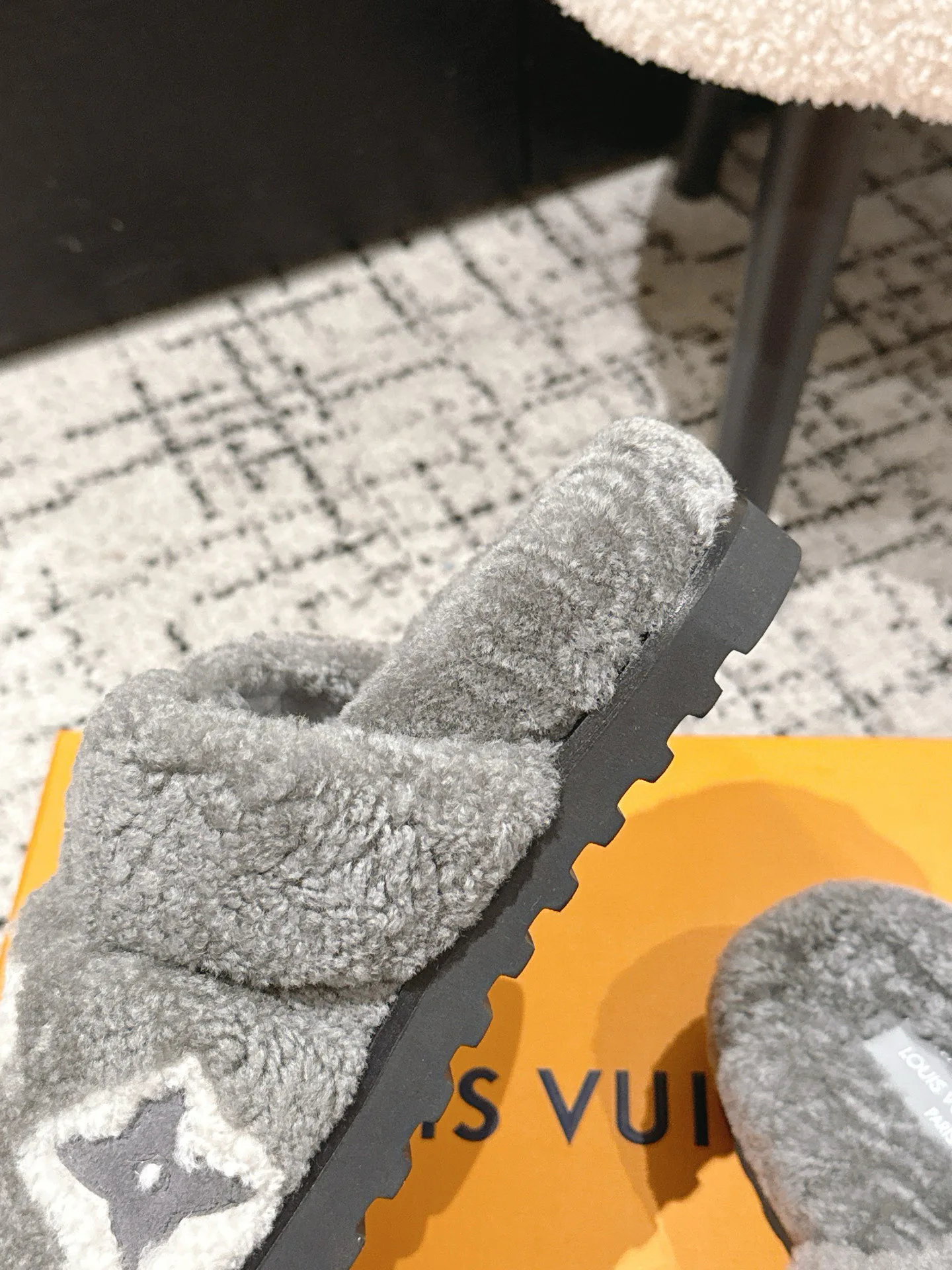 Тапочки Женские Louis Vuitton 117868