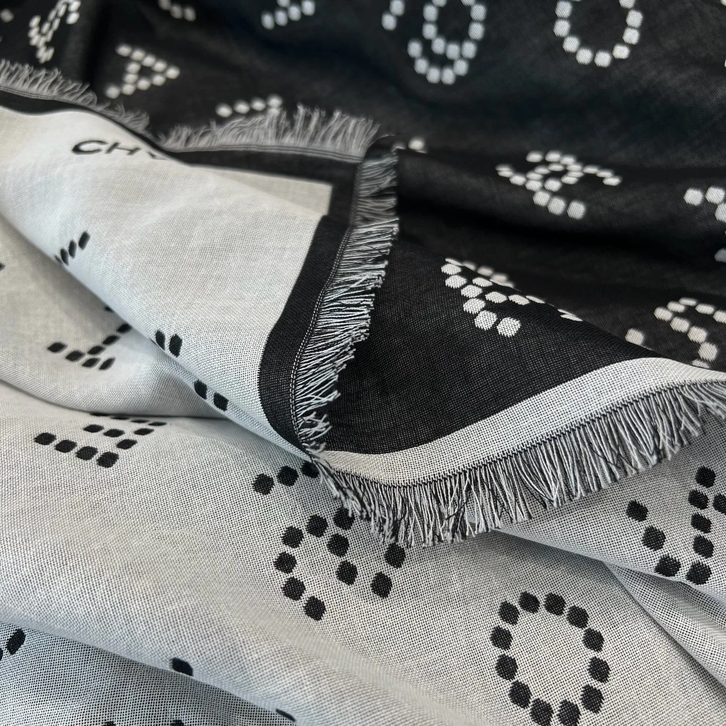 Шарфы Chanel 240041