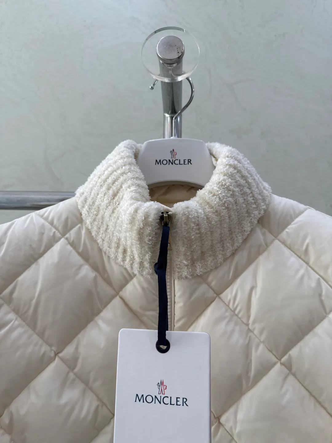 Куртки И Пуховики Женские Moncler 18539124