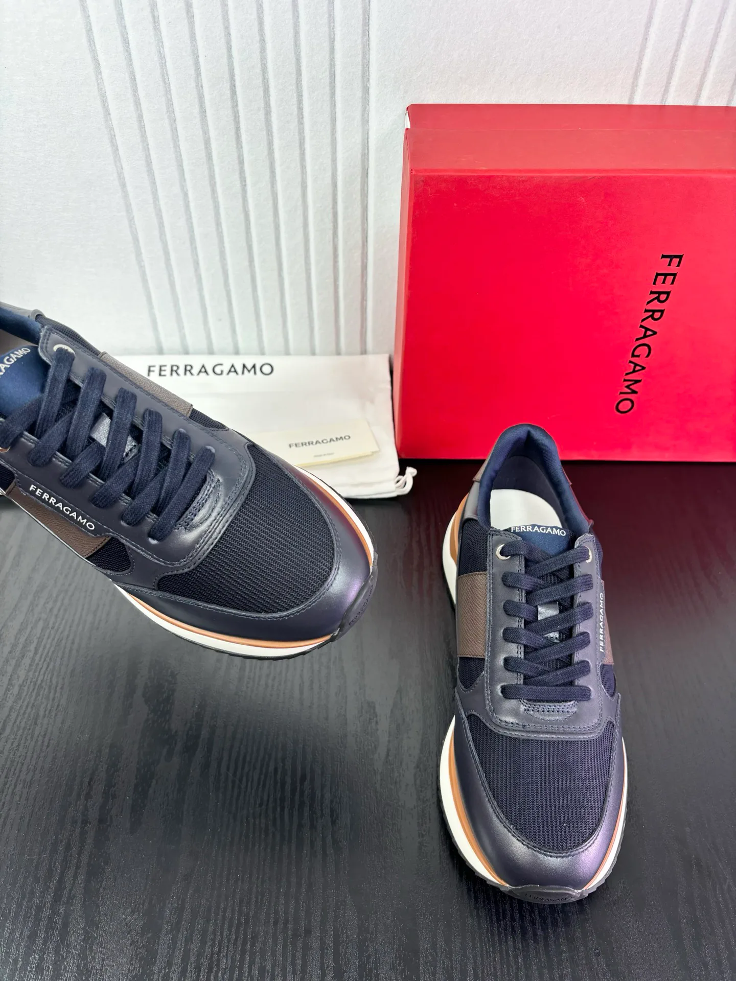 Кроссовки Мужские Salvatore Ferragamo 19665137