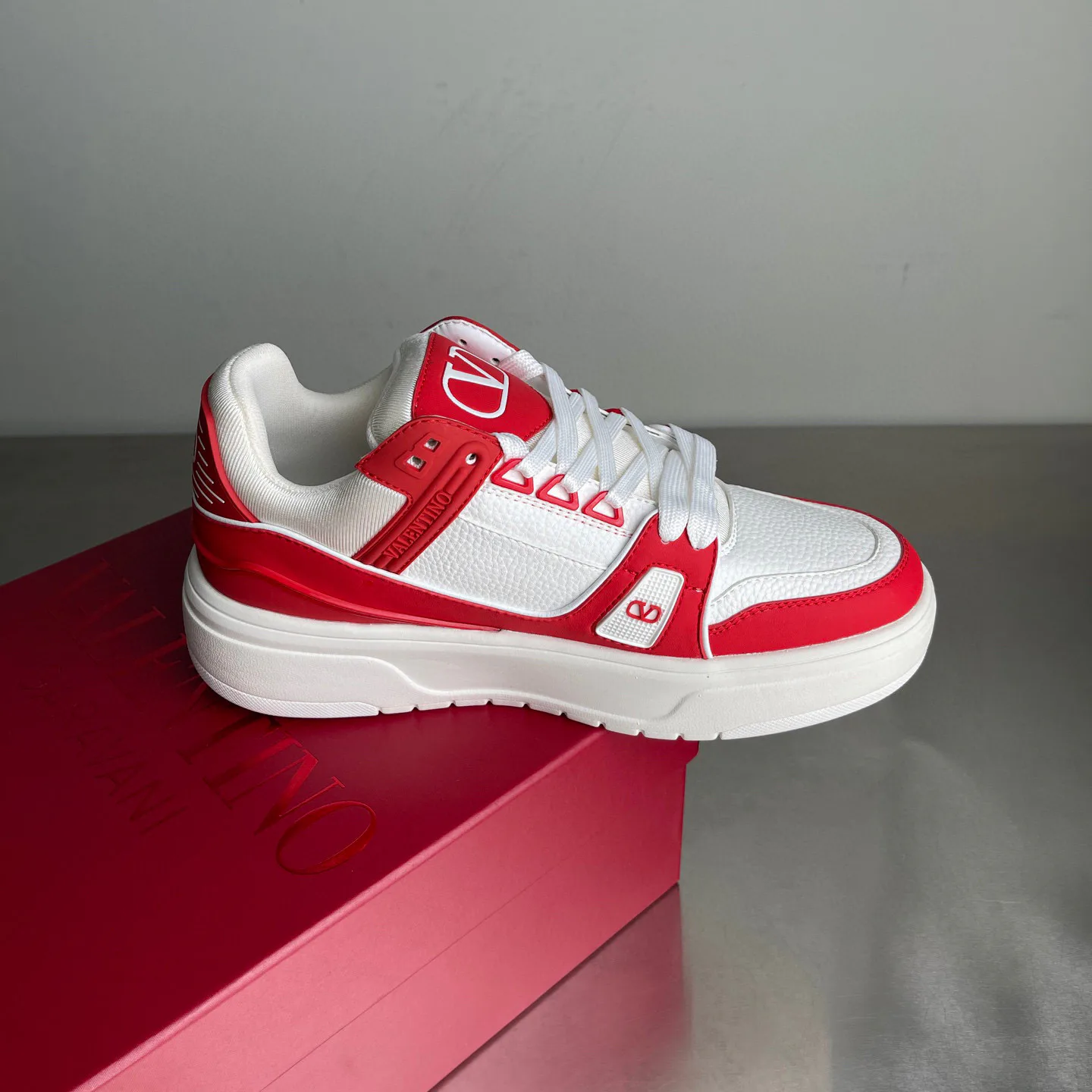 Кроссовки Женские Valentino 2733299
