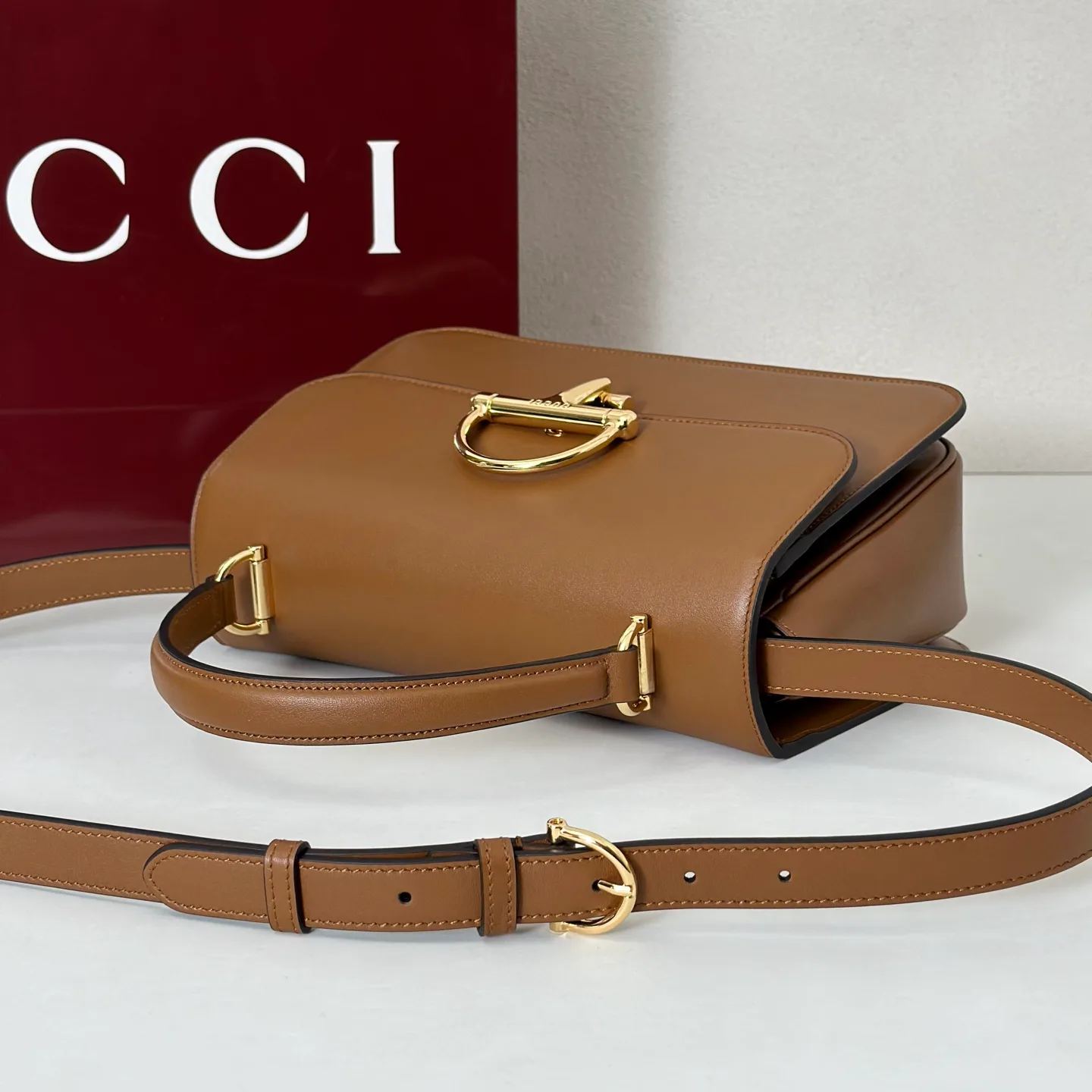 Сумки На Ремне Женские Salvatore Ferragamo 1033746