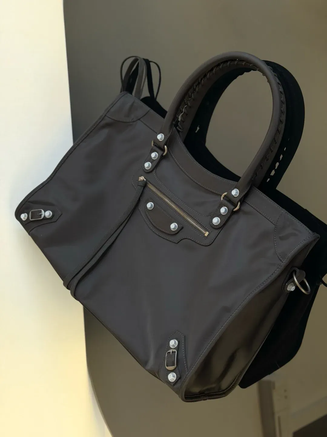 Сумки На Ремне Женские Balenciaga 6682515