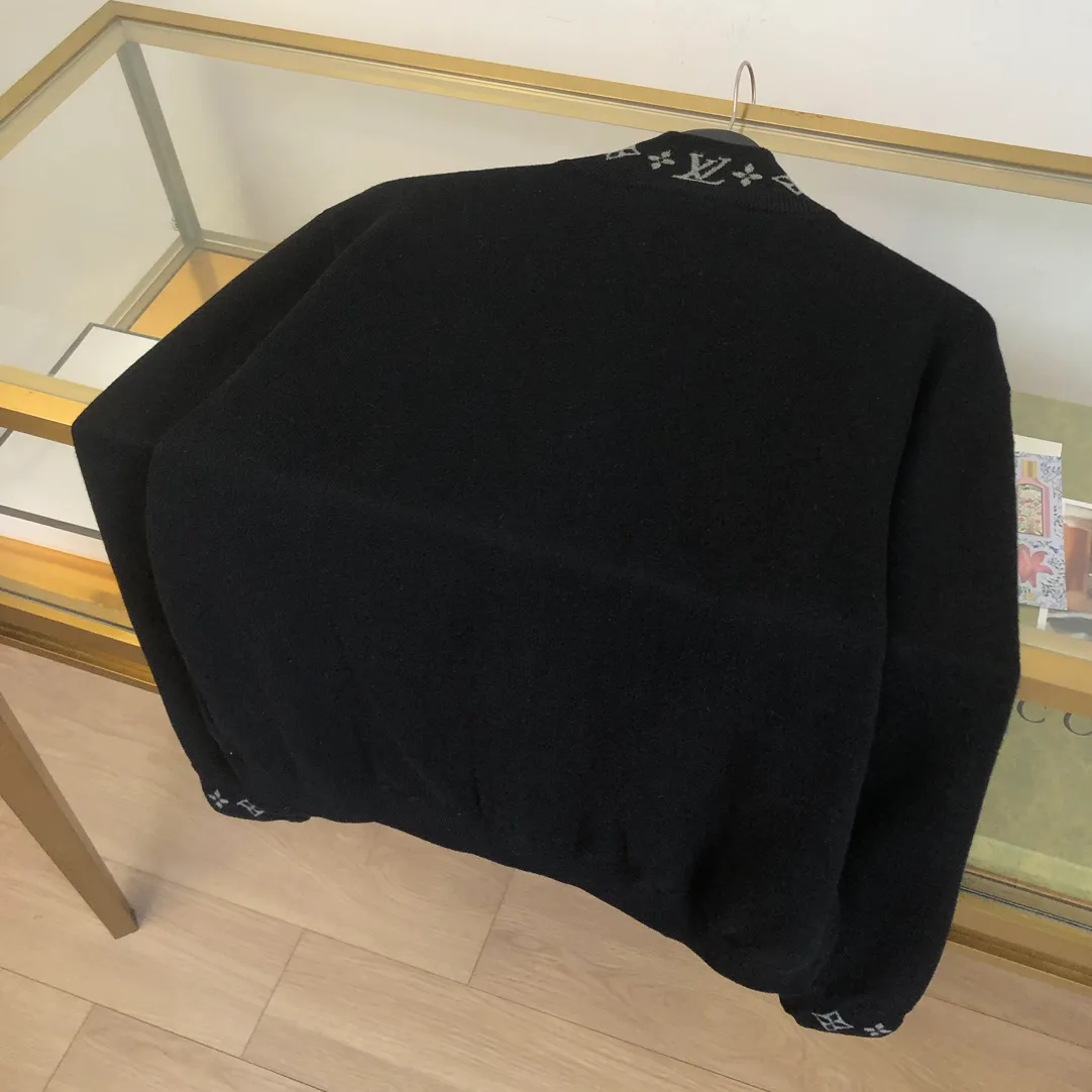 Куртки И Пуховики Женские Louis Vuitton 1482162