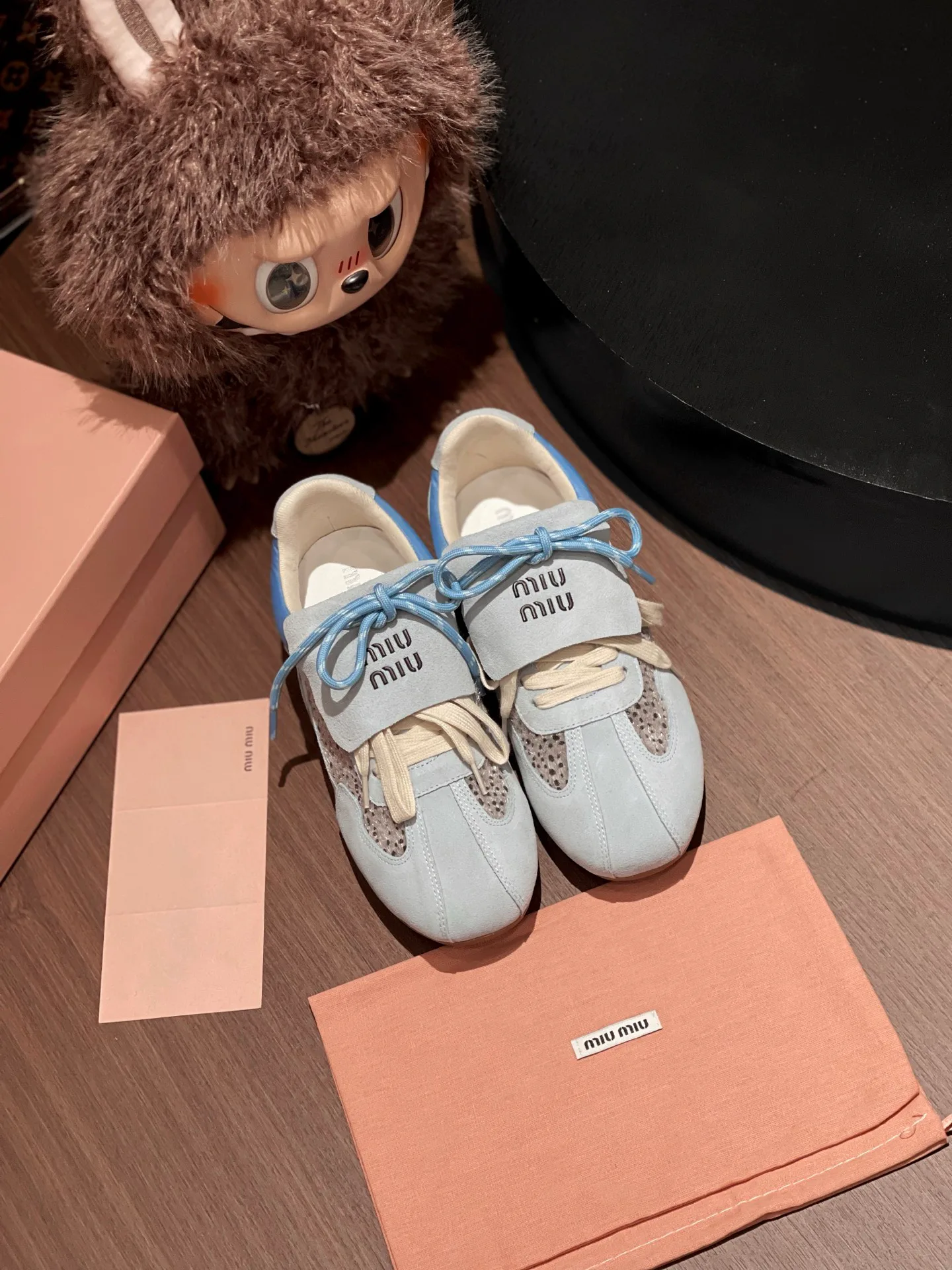 Кроссовки Женские Miu Miu 24340