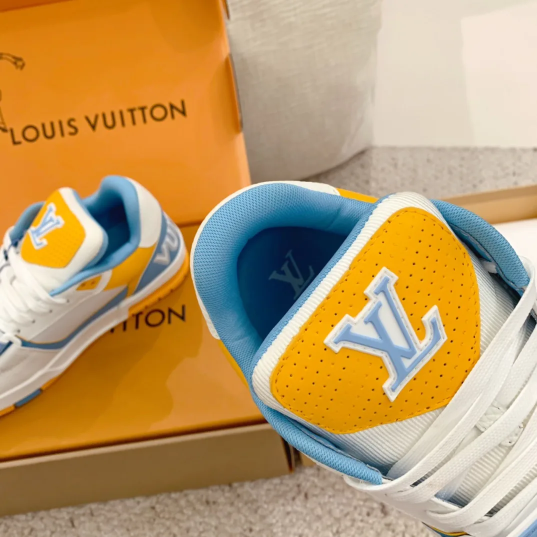 Кроссовки Женские Louis Vuitton 10290626