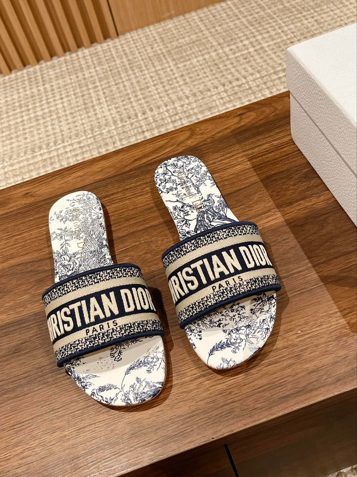 Шлепанцы Женские Christian Dior 11600063
