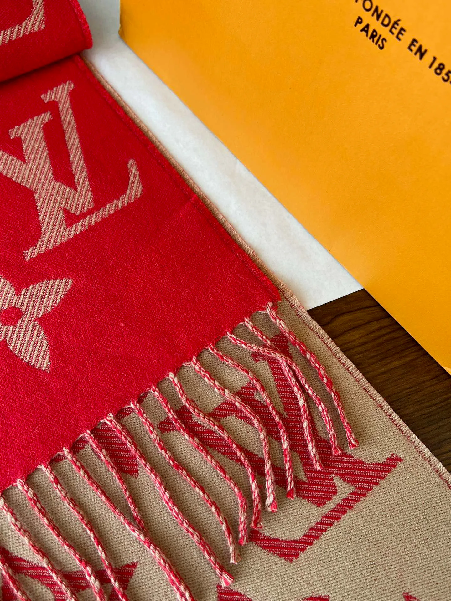 Шарфы Louis Vuitton 1437082