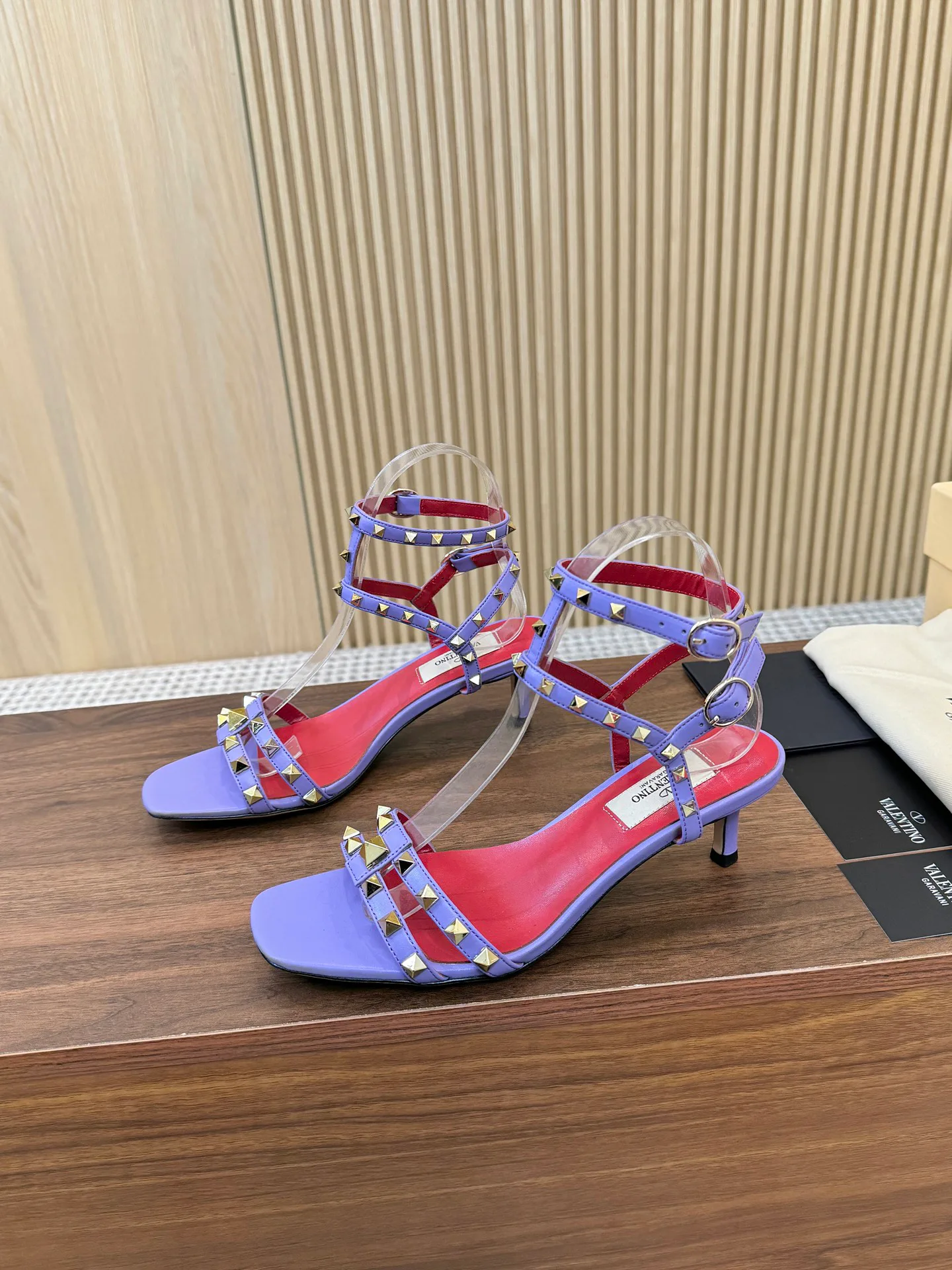 Босоножки Женские Valentino 17411462