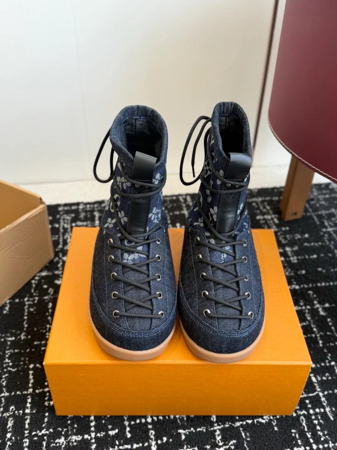 Угги Женские Louis Vuitton 18670252