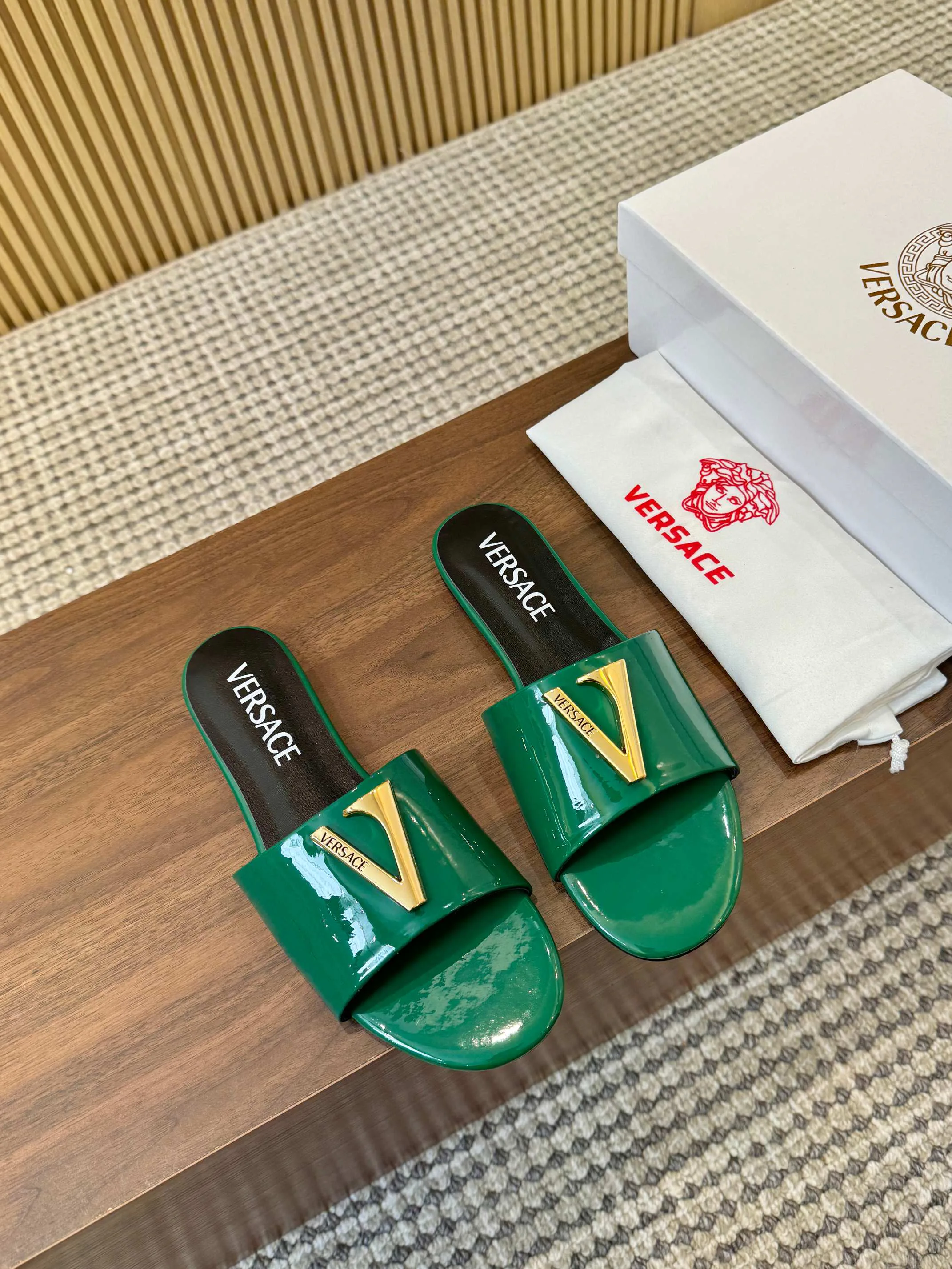 Сандалии Женские Versace 11705800