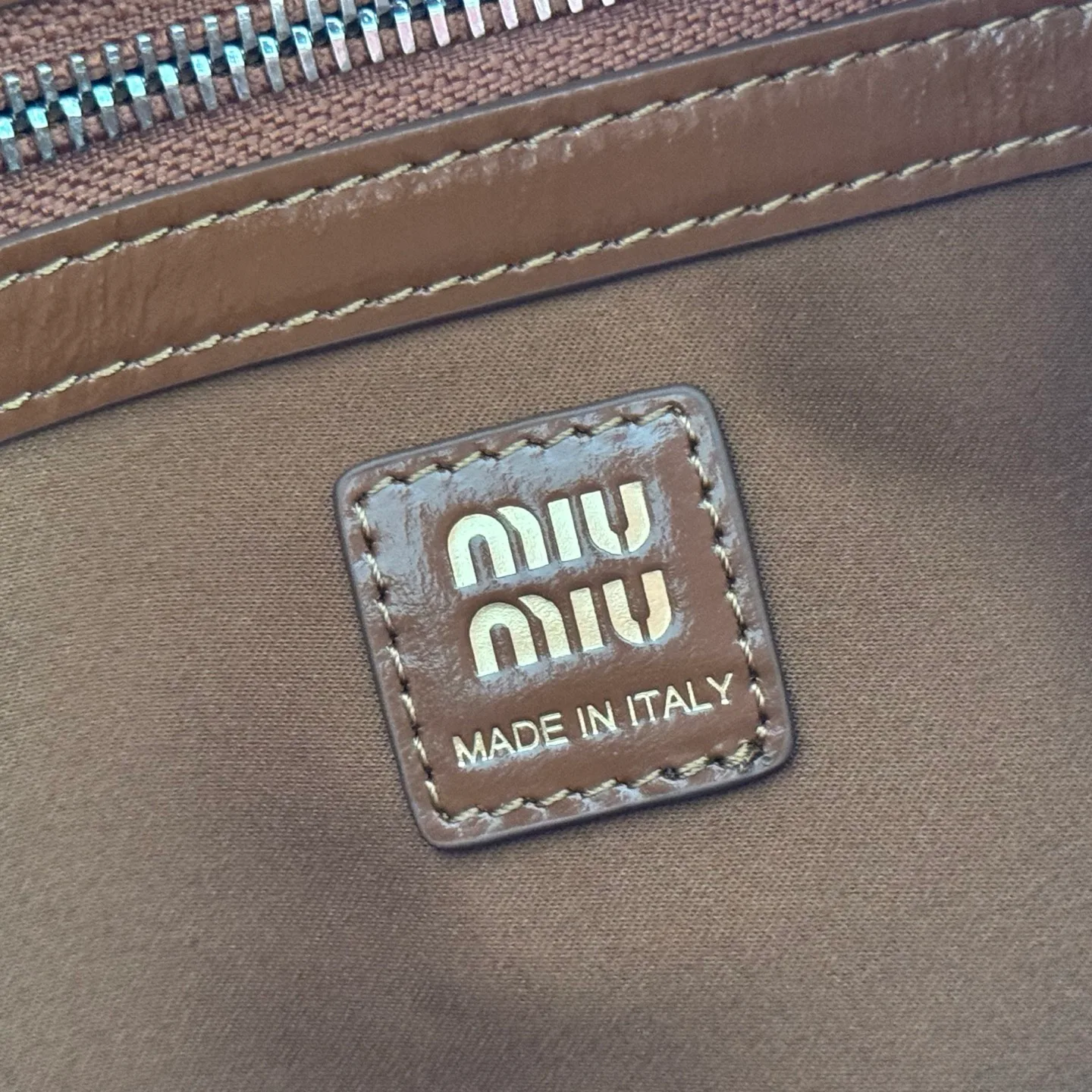 Классические Сумки Женские Miu Miu 18148105