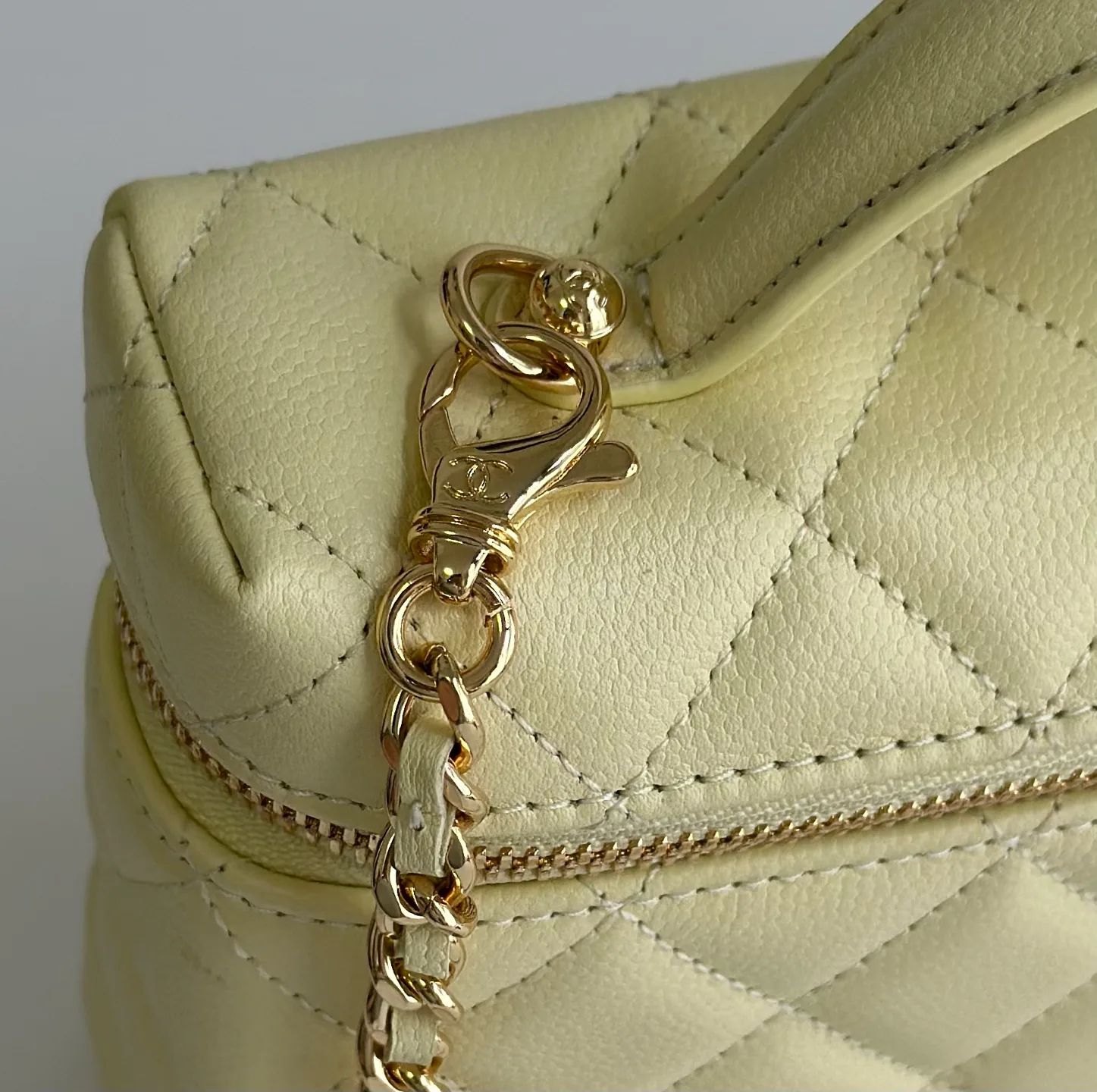 Классические Сумки Женские Chanel 18186213