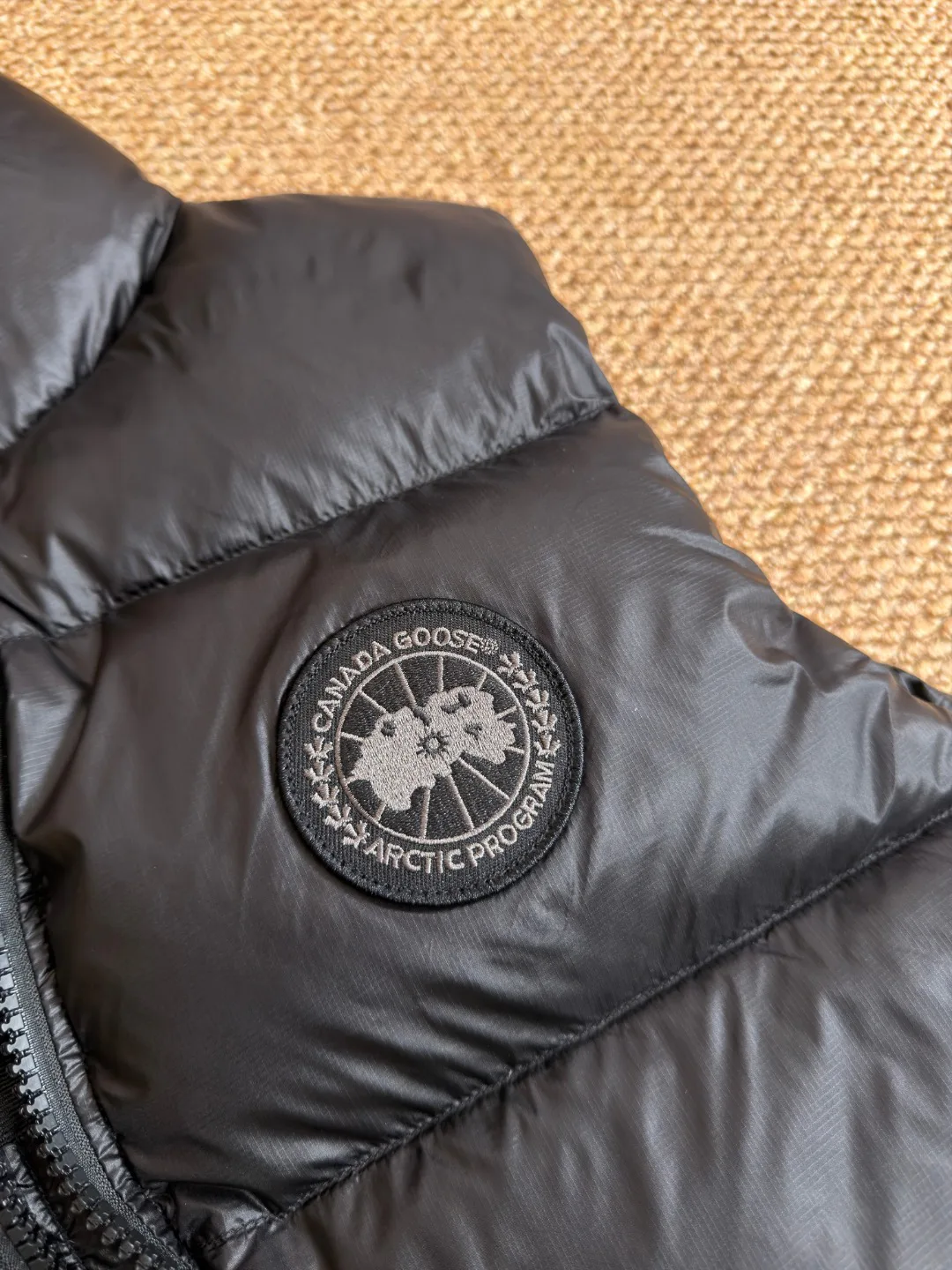 Жилеты Женские Canada Goose 18336858