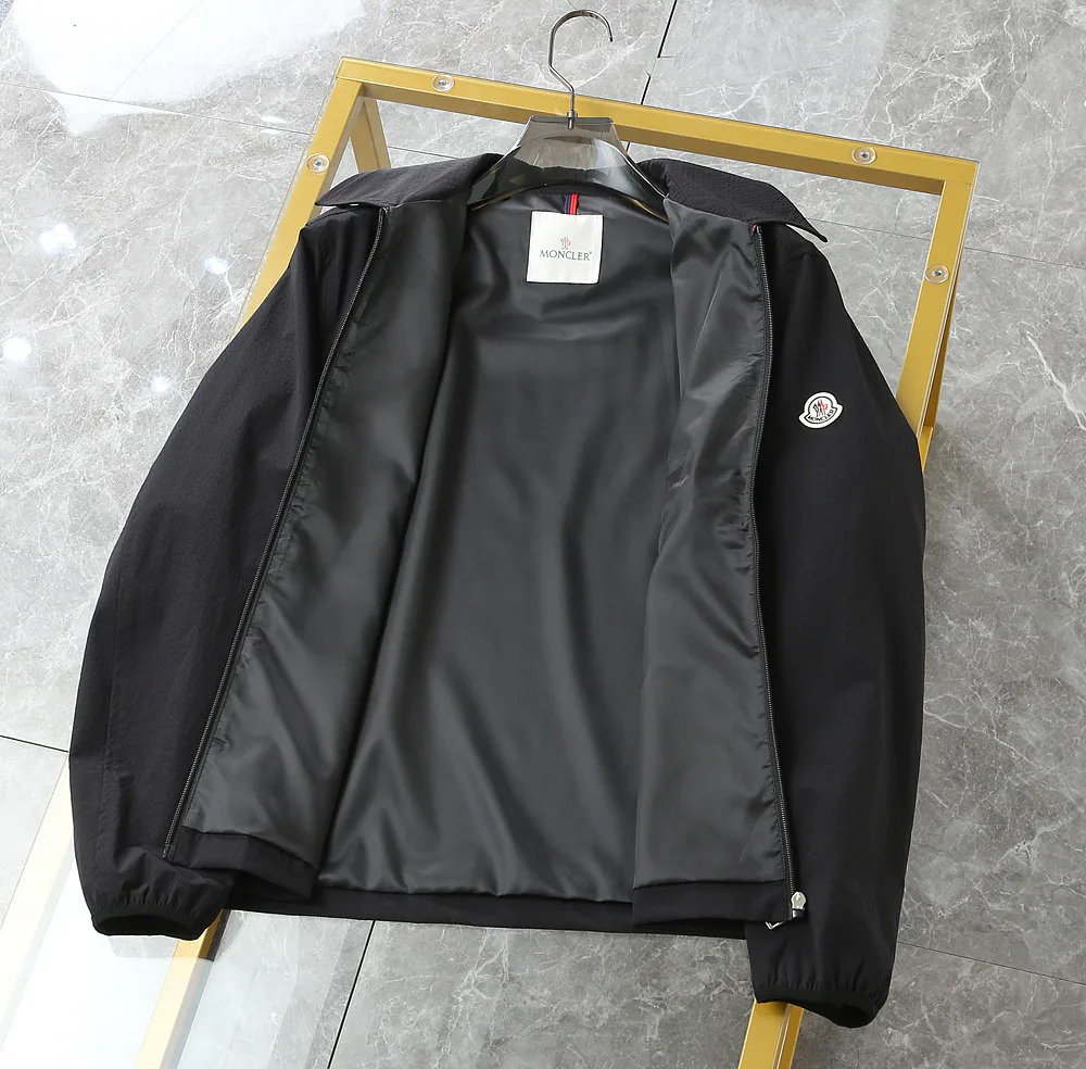 Куртки И Пуховики Мужские Moncler 13253240