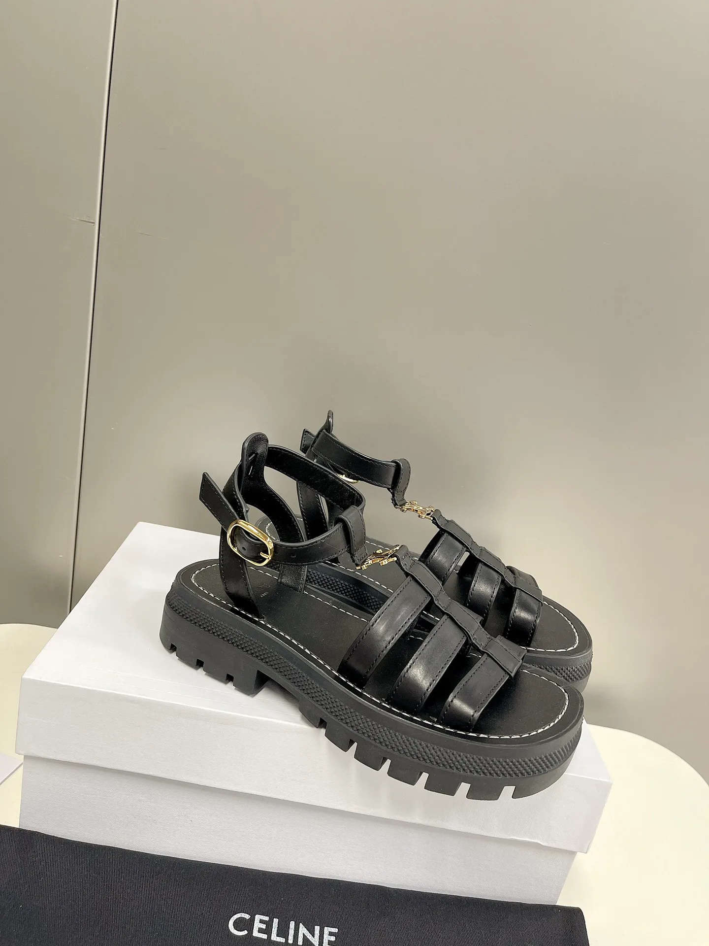 Босоножки Женские Celine 13581755