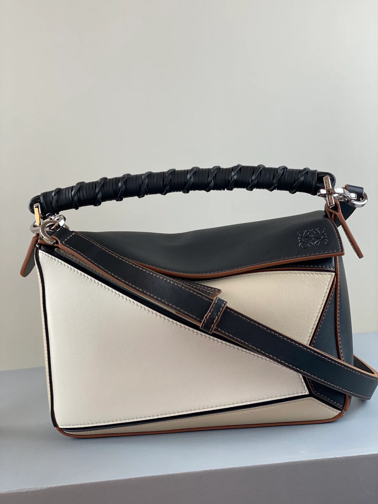 Классические Сумки Женские Loewe 17271518