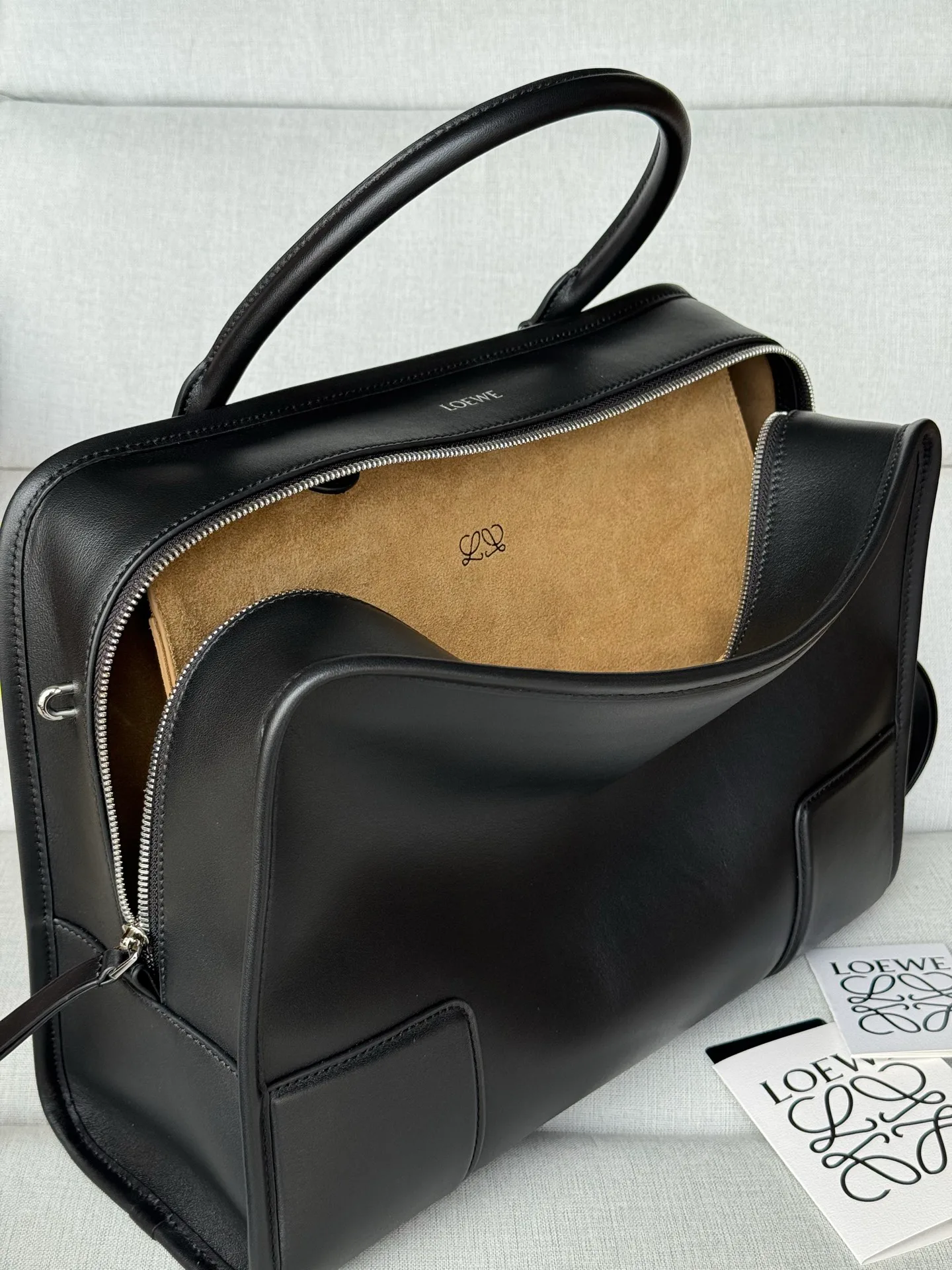 Классические Сумки Женские Loewe 18231890