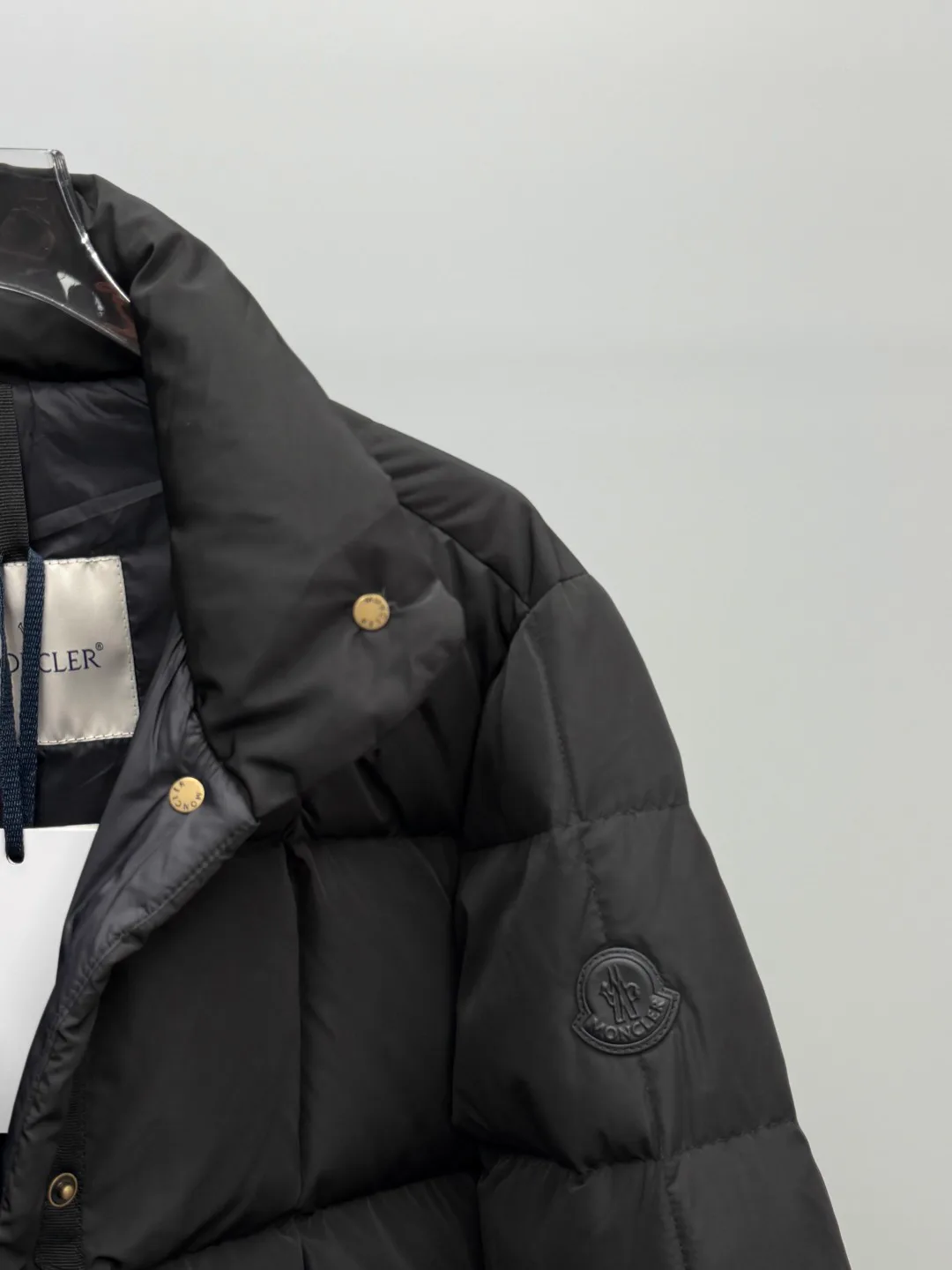 Куртки И Пуховики Женские Moncler 18016653