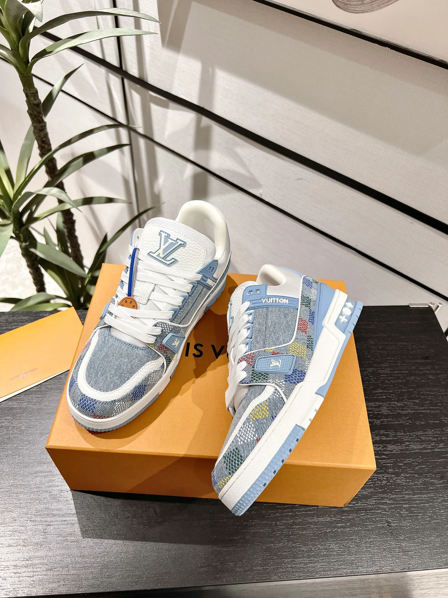 Кроссовки Женские Louis Vuitton 13140