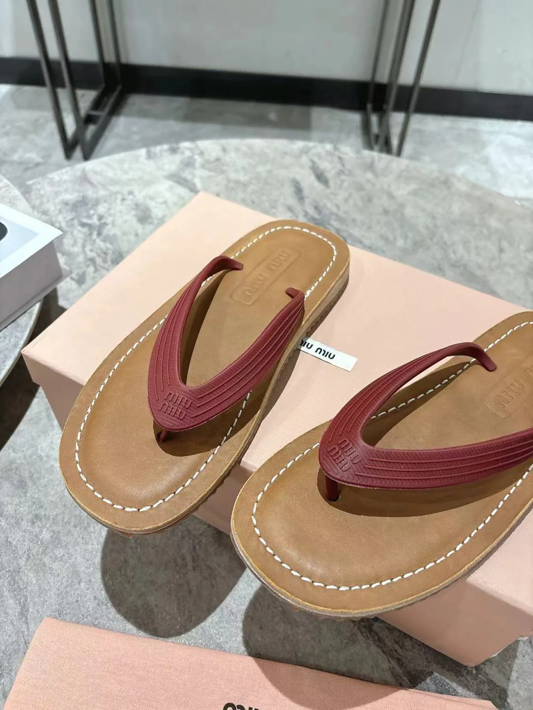 Шлепанцы Женские Miu Miu 11689090