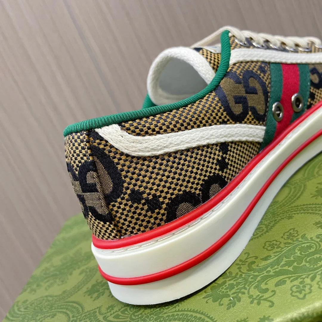 Кроссовки Женские Gucci 19691196