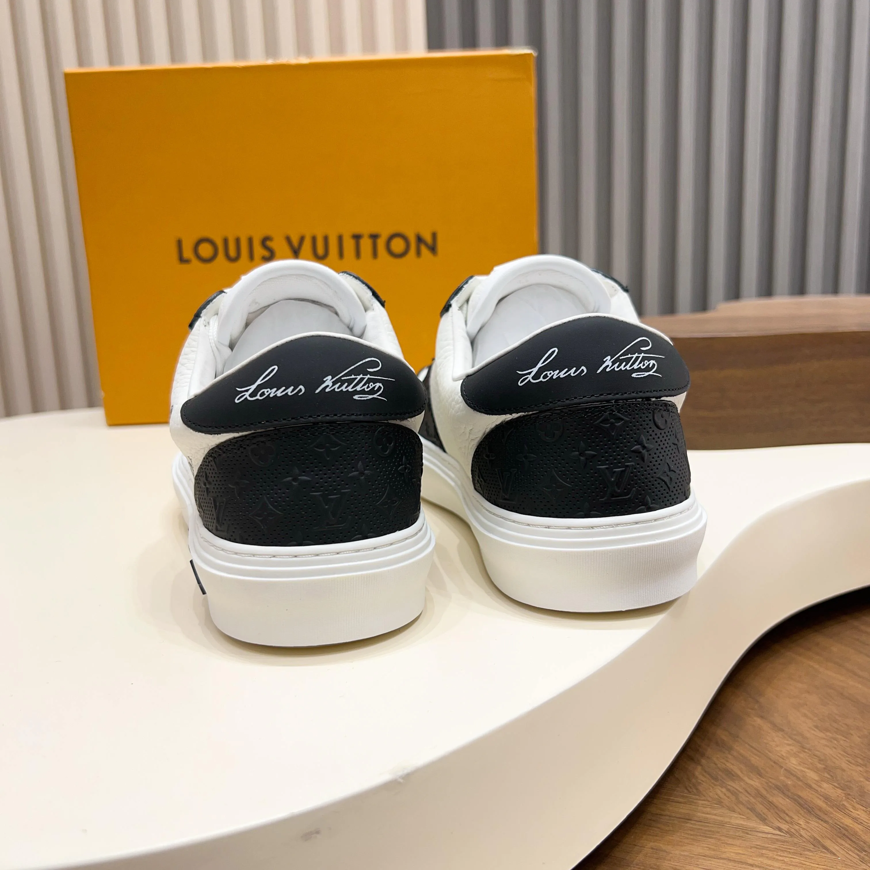 Кроссовки Мужские Louis Vuitton 17921399